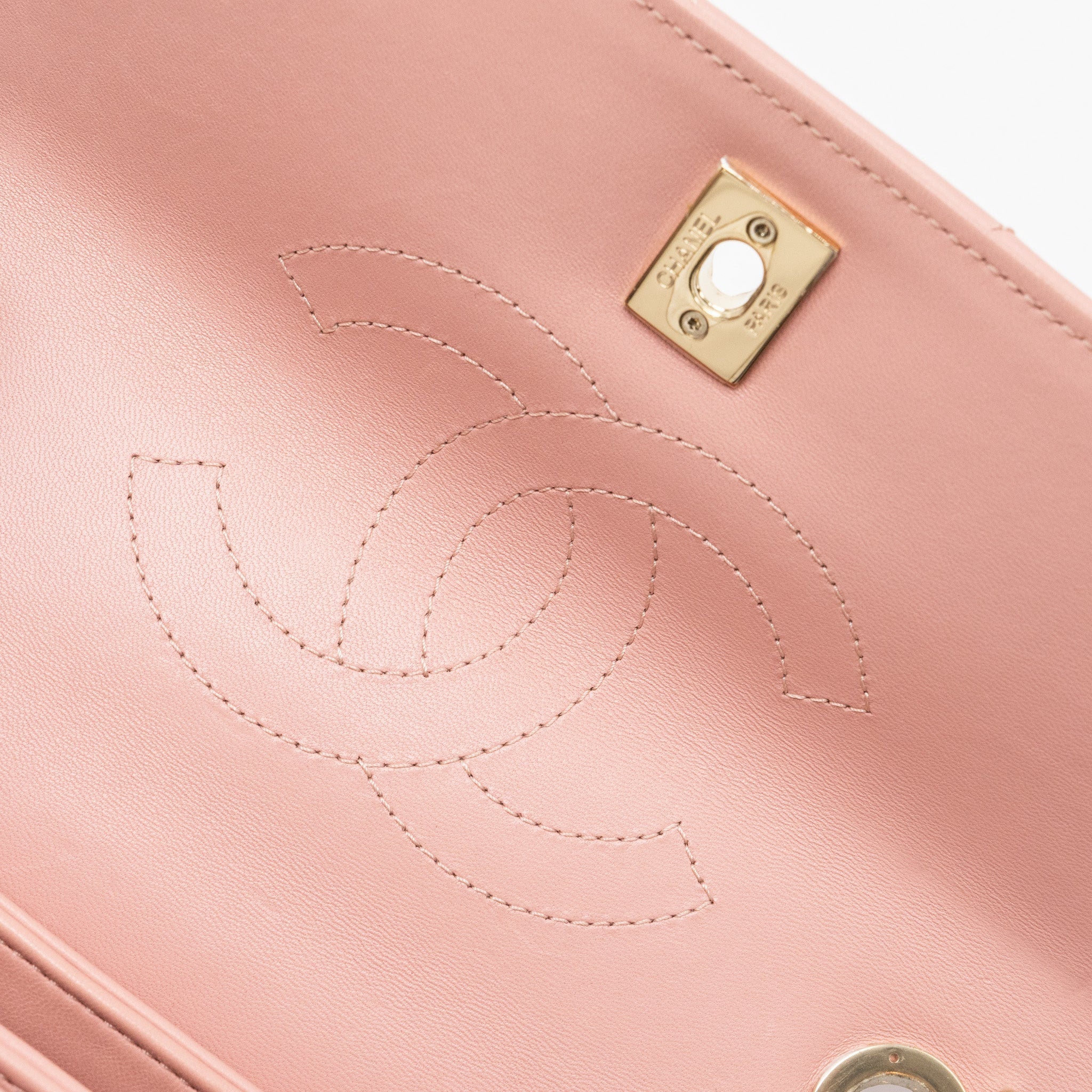 chanel-chevron-trendy-cc-top-handle-flap-bag-lambskin-light-pink-lghw