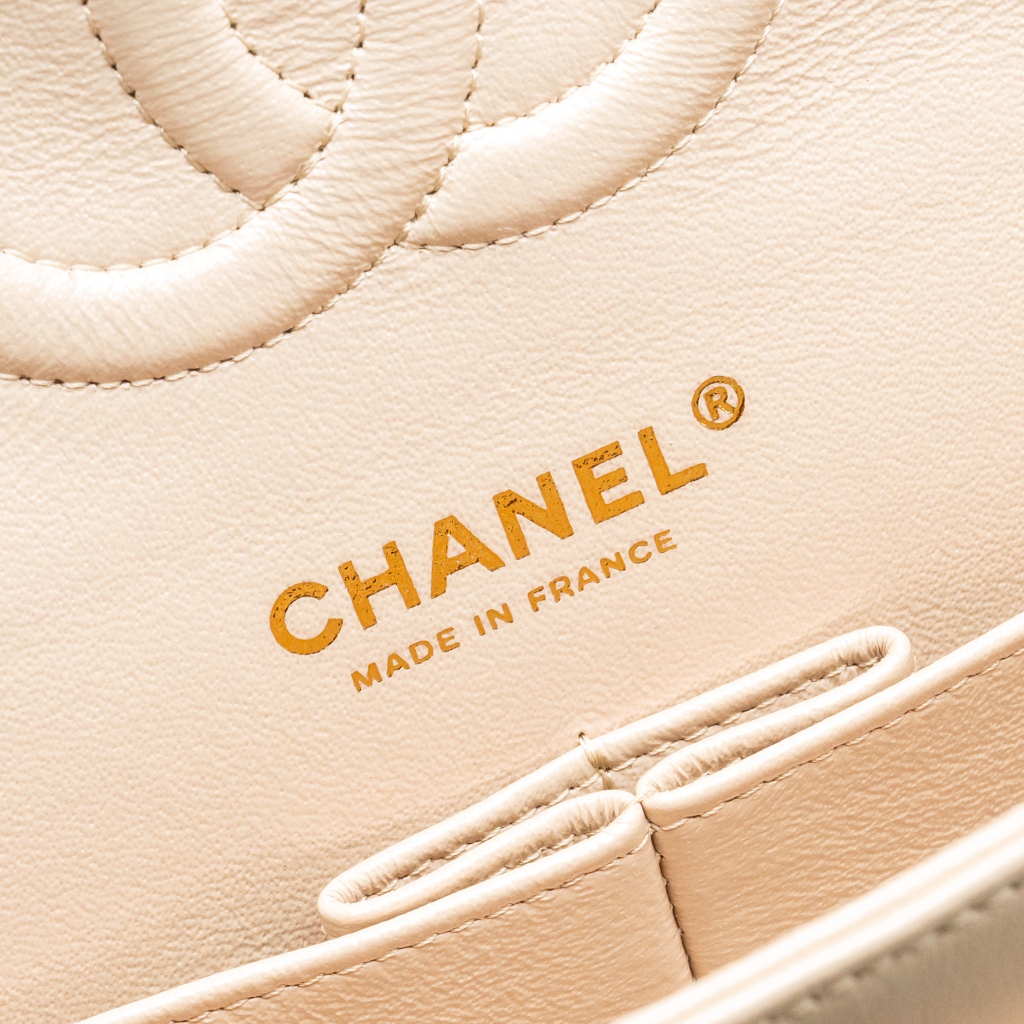chanel-medium-classic-double-flap-bag-lambskin-iridescent-ivory-lghw-copy
