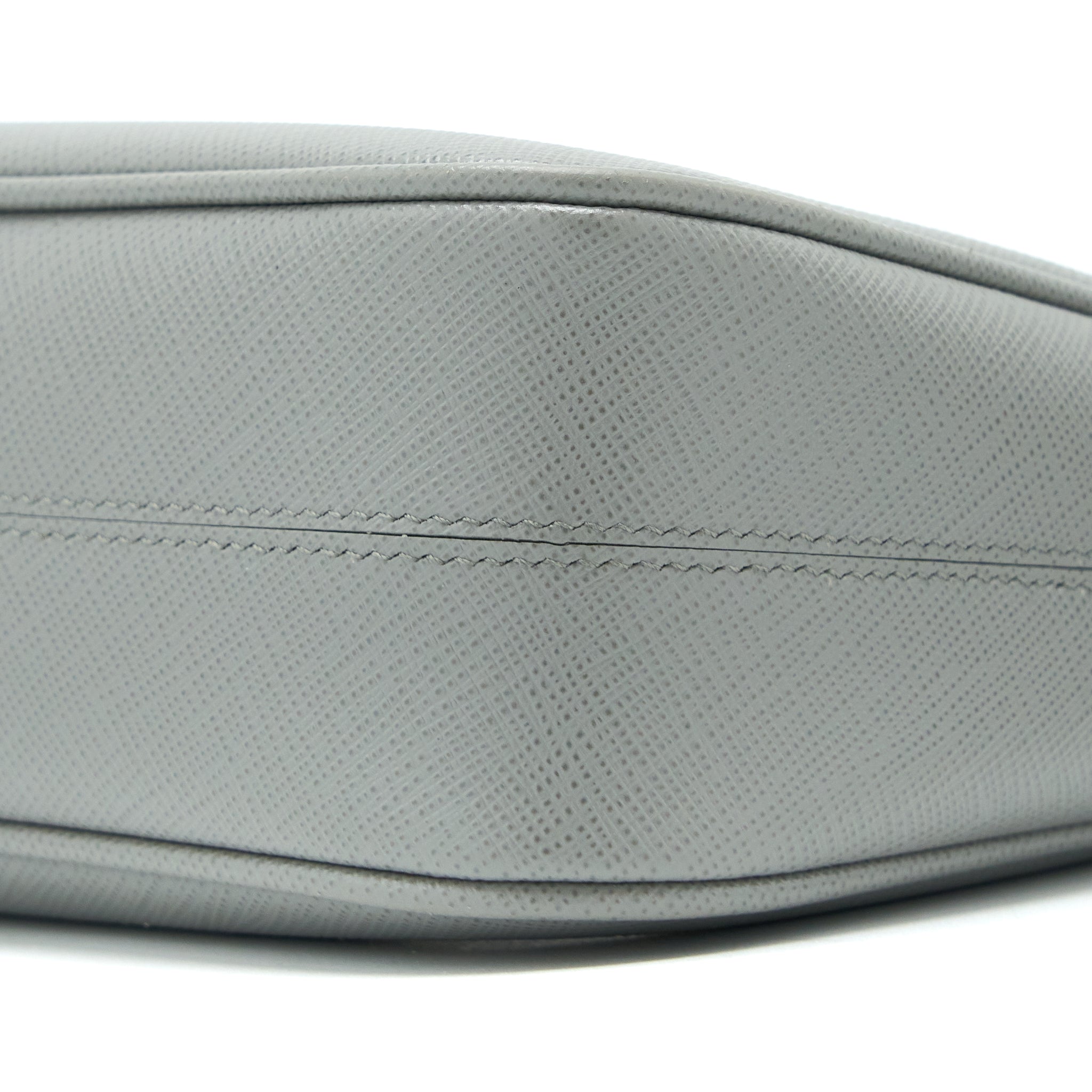 prada-re-edition-2005-saffiano-grey-ghw
