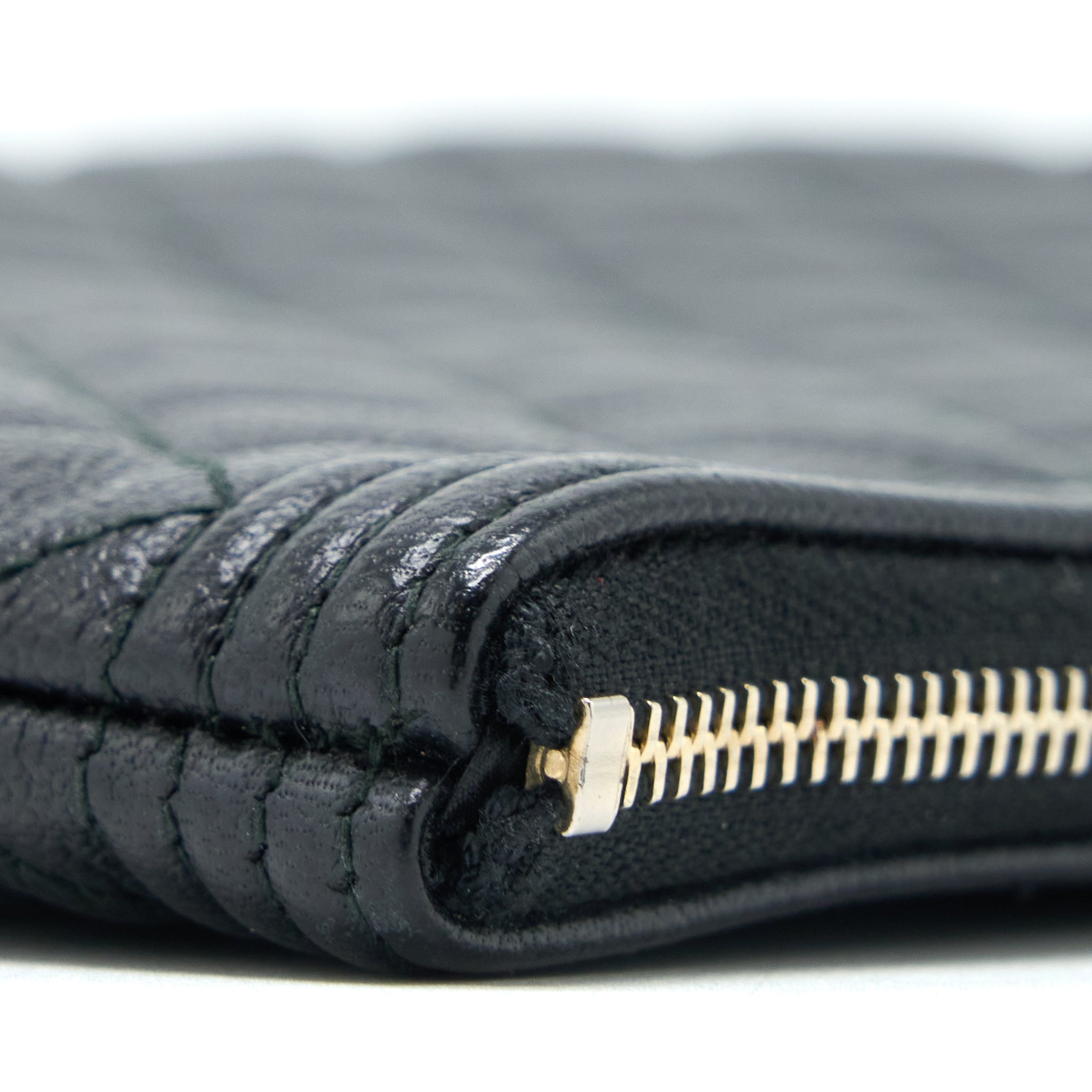 chanel-boy-clutch-caviar-black-ghw