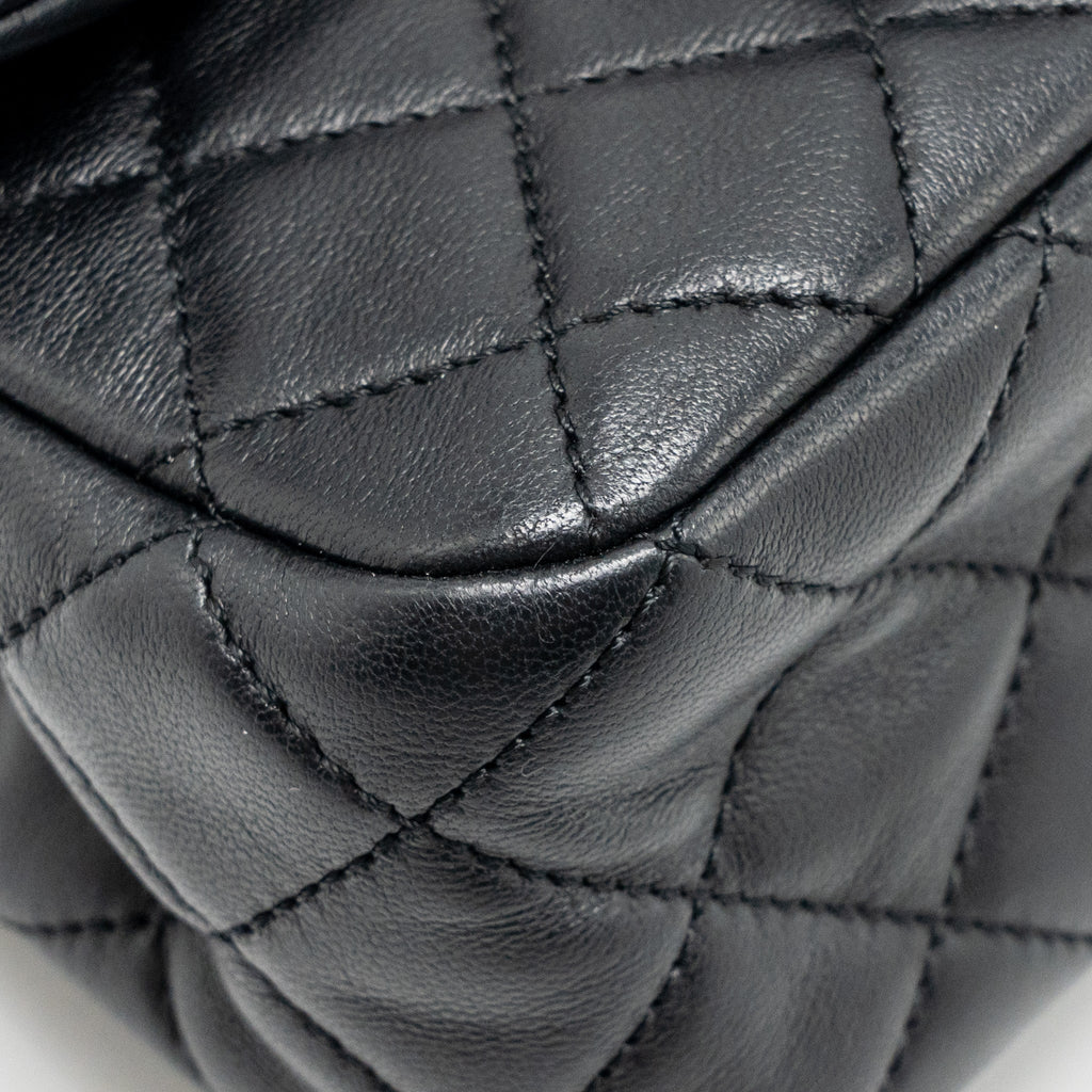 chanel-pearl-crush-mini-square-flap-bag-lambskin-black-ghwmicrochip-2