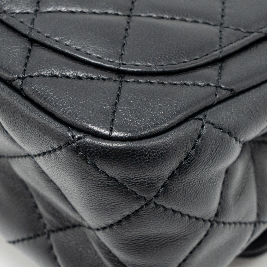 chanel-pearl-crush-mini-square-flap-bag-lambskin-black-ghwmicrochip-2