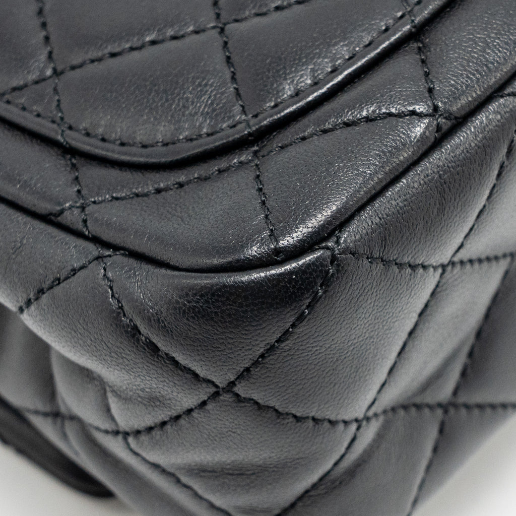 chanel-pearl-crush-mini-square-flap-bag-lambskin-black-ghwmicrochip-2