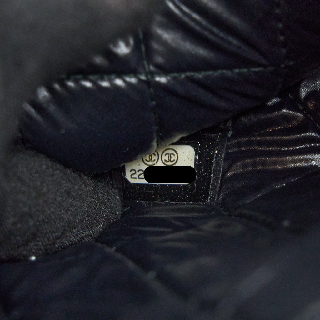 chanel-boy-clutch-caviar-black-ghw