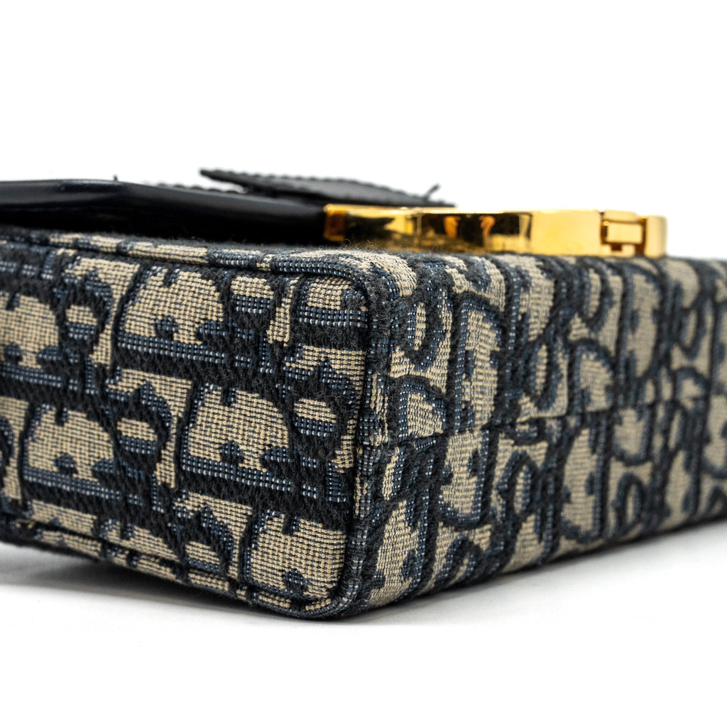 dior-30-montaigne-box-blue-oblique-jacquard-ghw-2