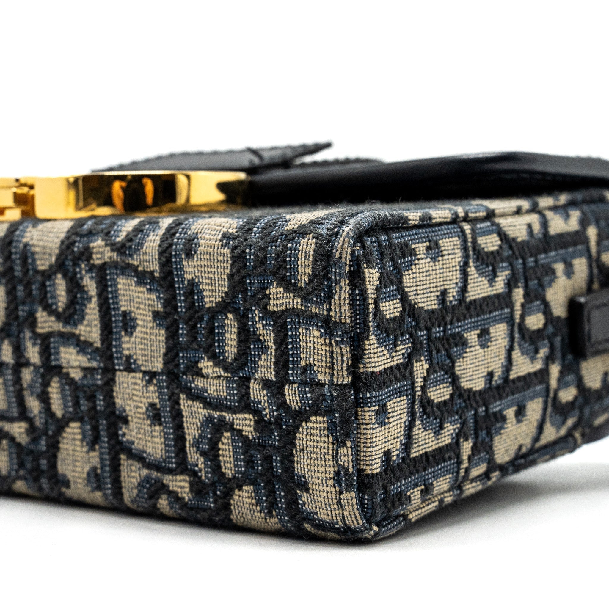 dior-30-montaigne-box-blue-oblique-jacquard-ghw-2