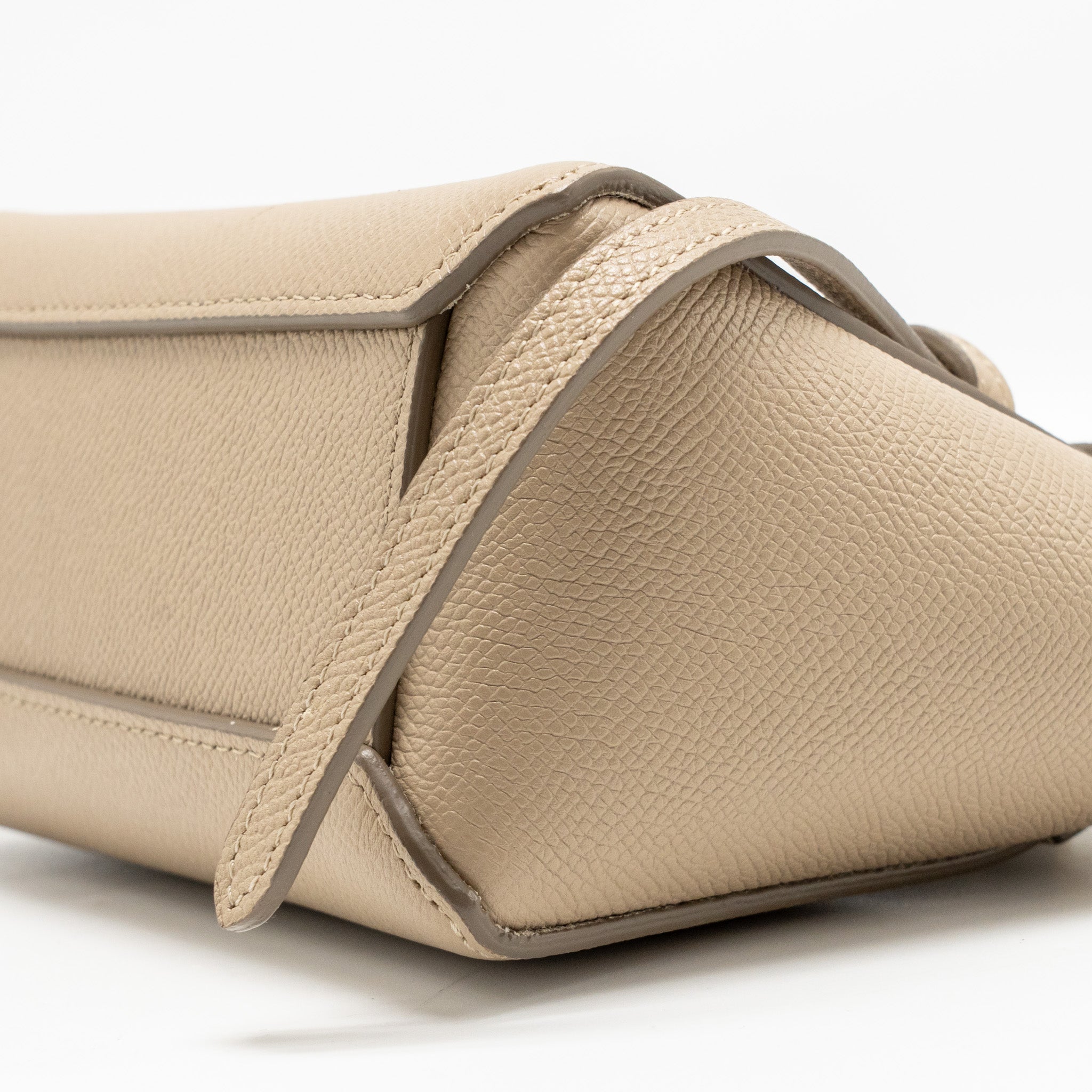 celine-pico-belt-bag-grained-calfskin-beige-ghw