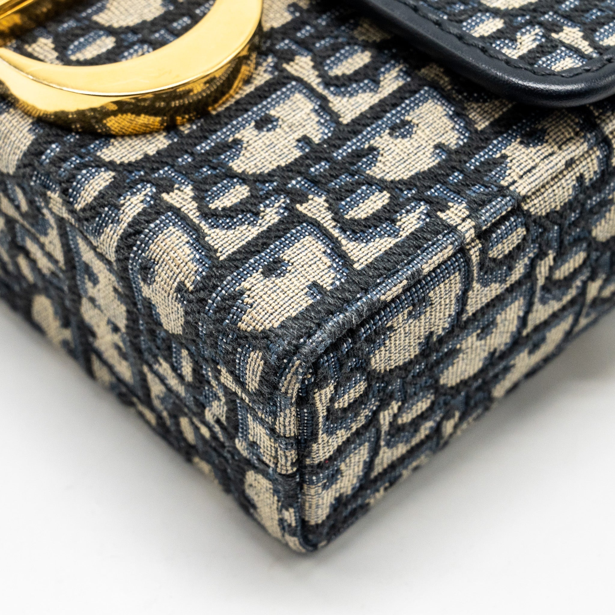 dior-30-montaigne-box-blue-oblique-jacquard-ghw-2