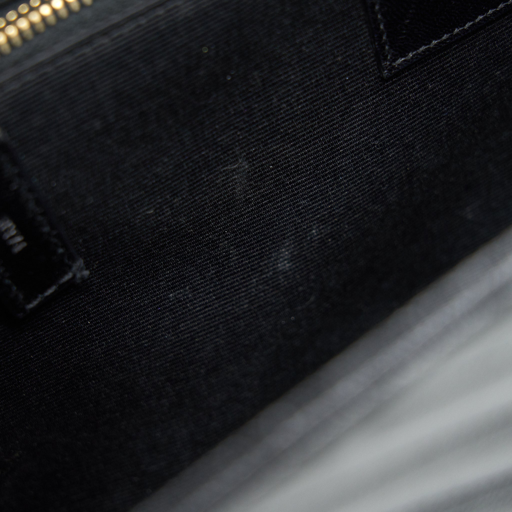 saint-laurent-ysl-large-envelope-chain-flap-bag-in-black-grain-de-poudre