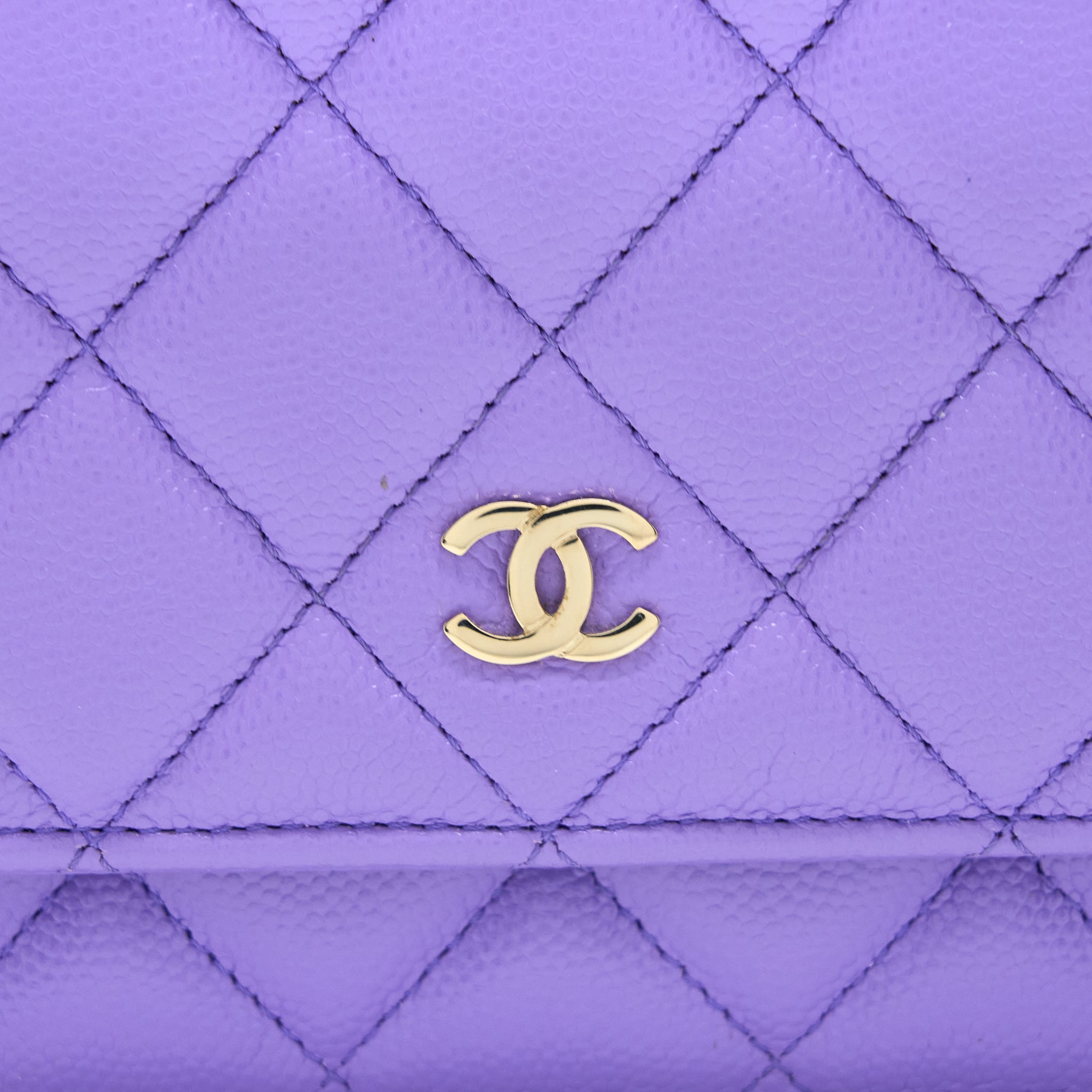 chanel-classic-wallet-on-chain-caviar-purple-lghw