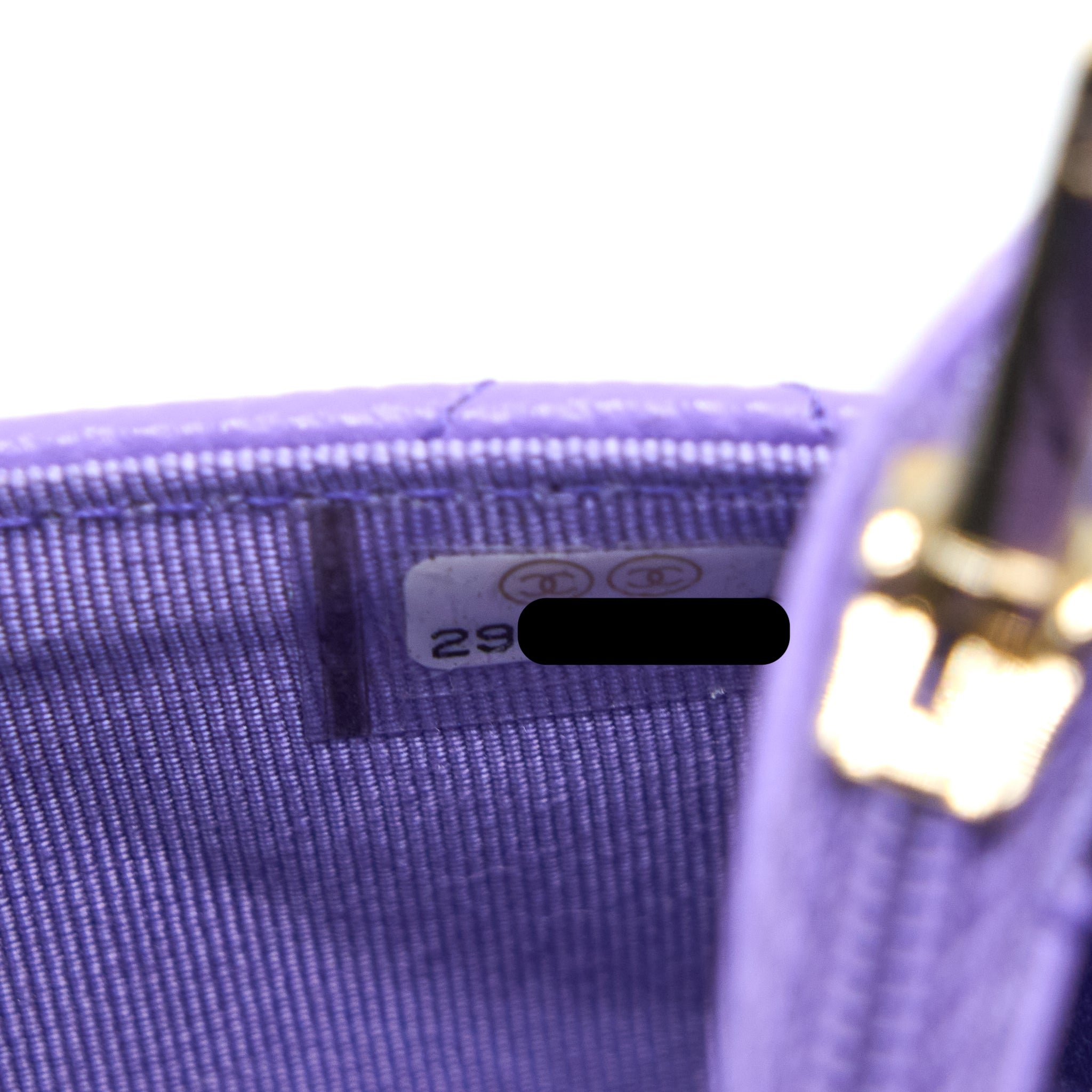 chanel-classic-wallet-on-chain-caviar-purple-lghw