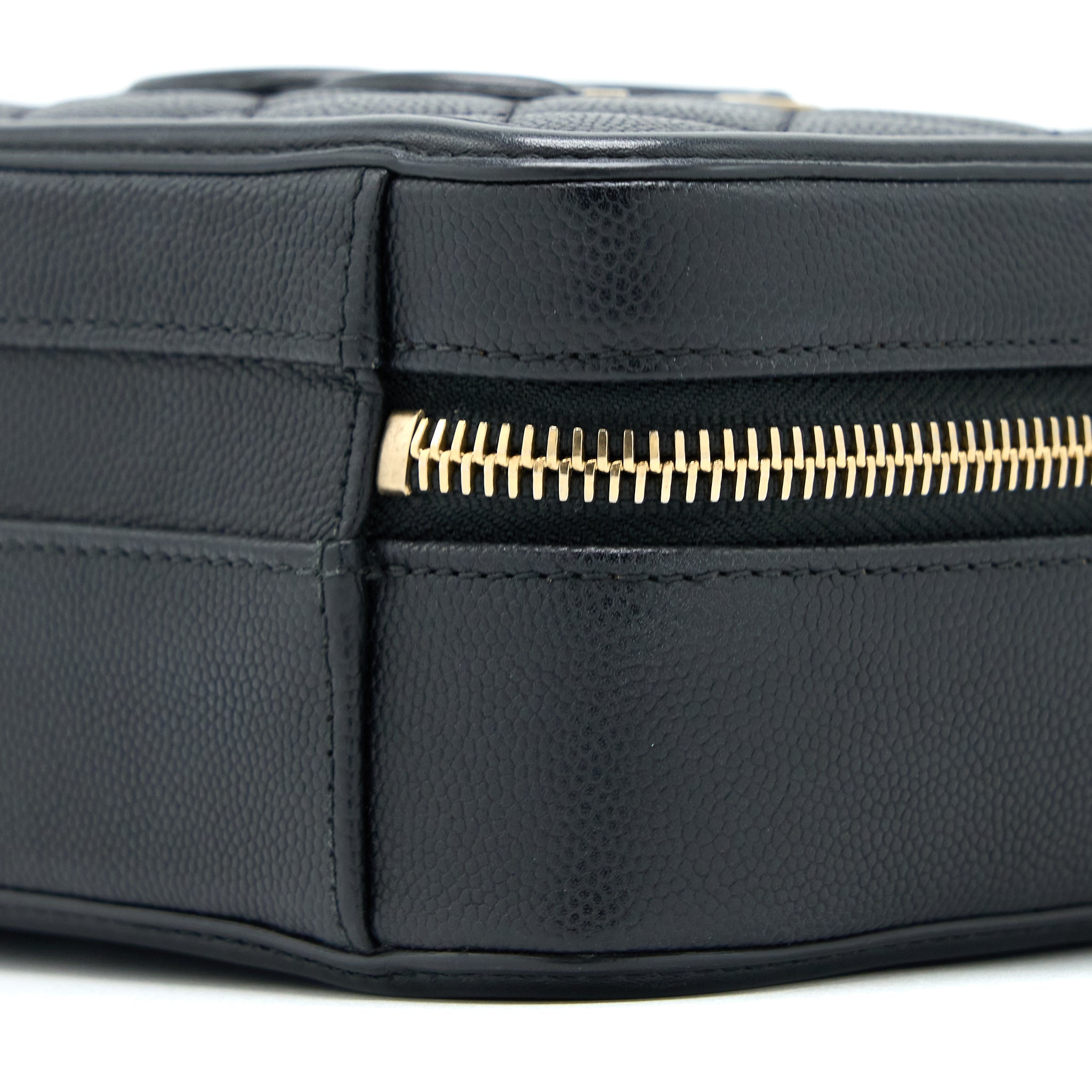 chanel-filigree-vanity-case-caviar-black-ghw