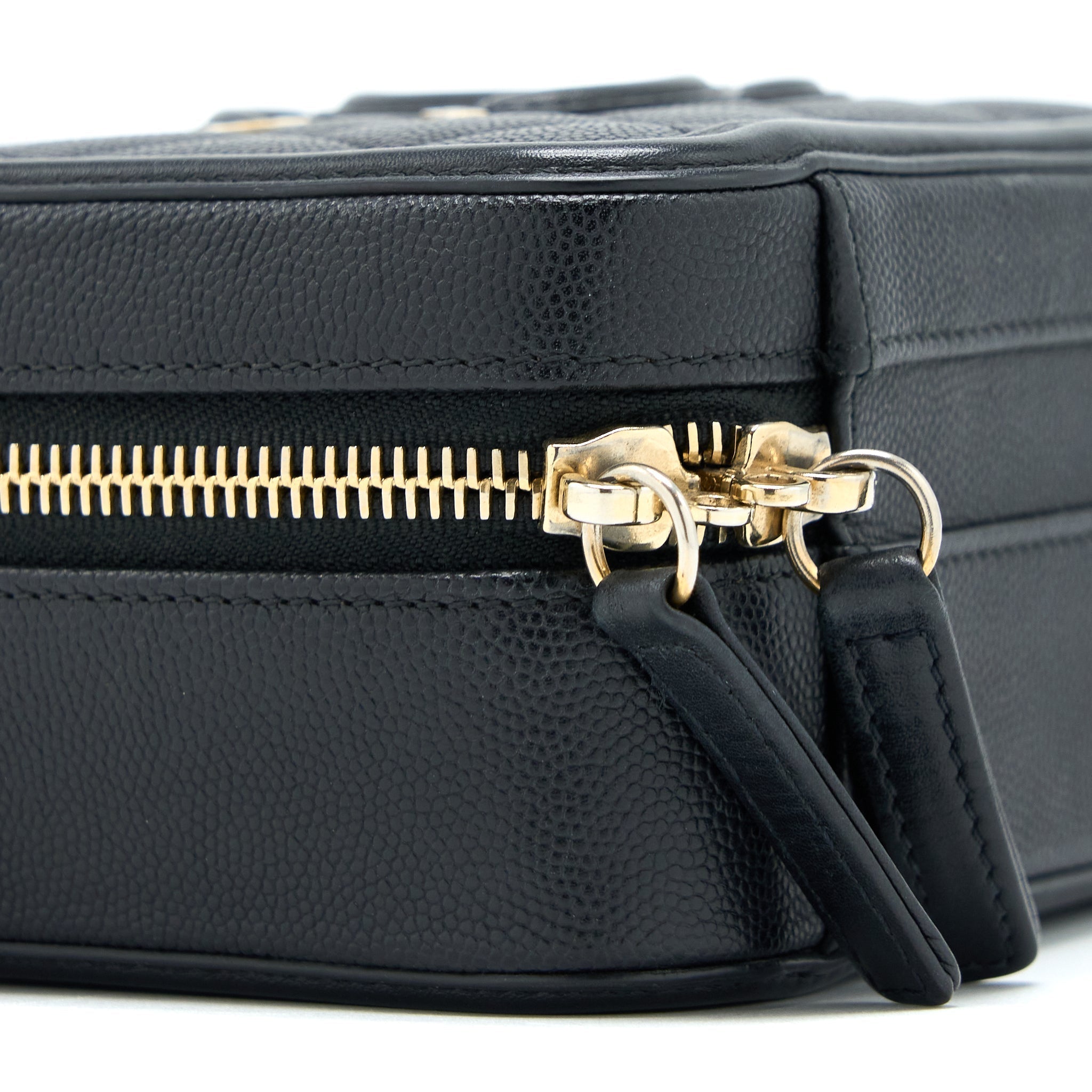 chanel-filigree-vanity-case-caviar-black-ghw