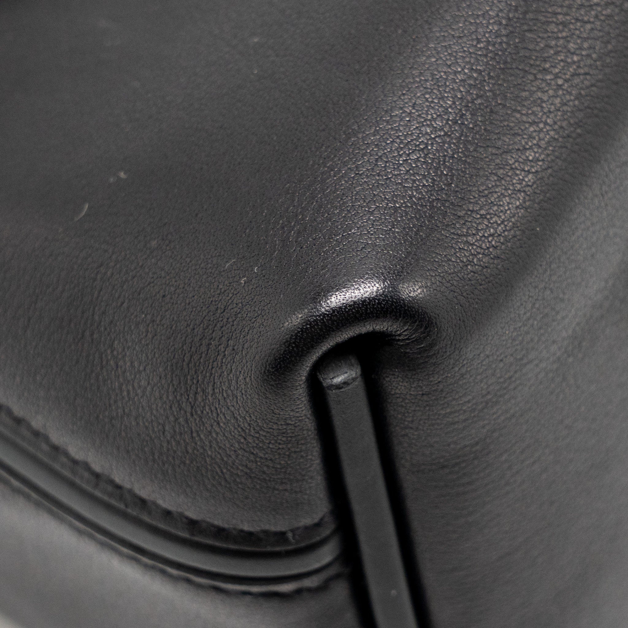 hermes-mini-24-24-2424-21-bag-evercolor-swift-black-shw-stamp-k