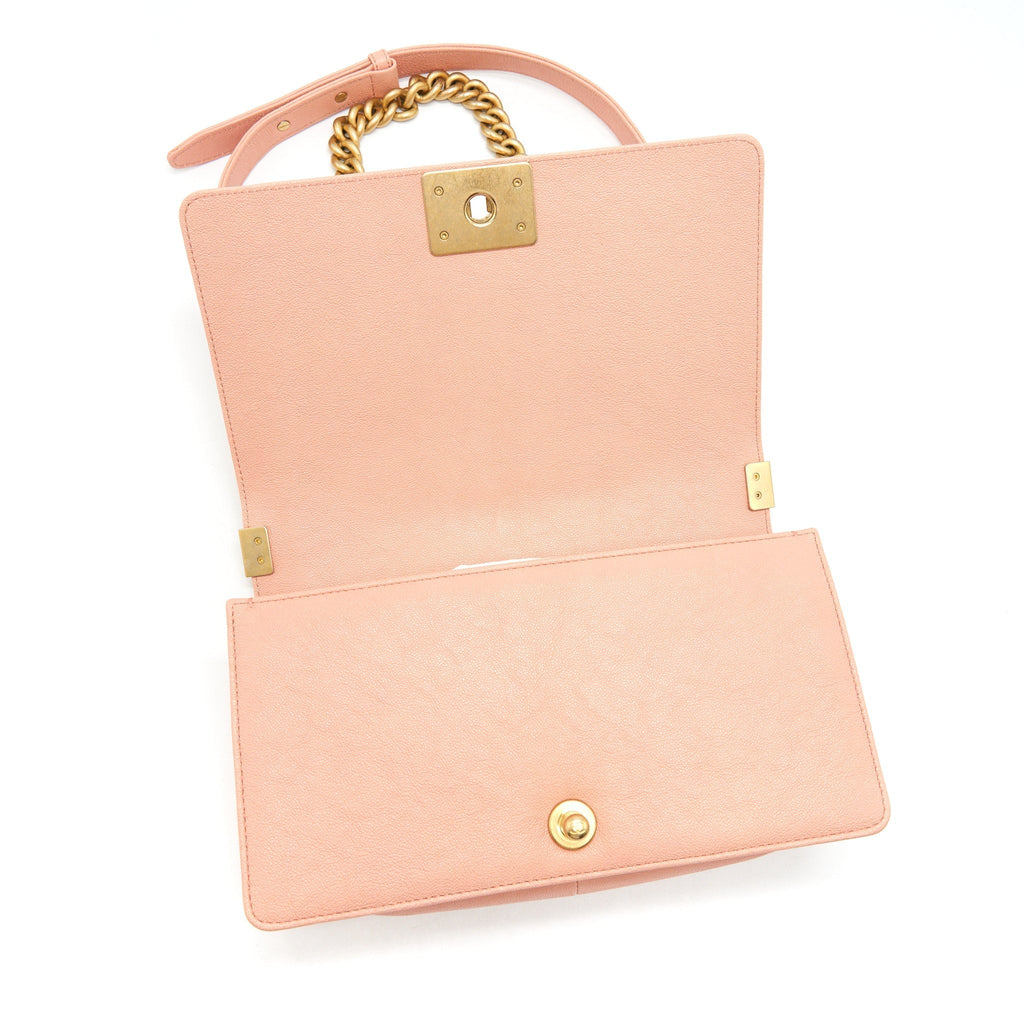 chanel-medium-boy-chanel-bag-caviar-pink-ghw