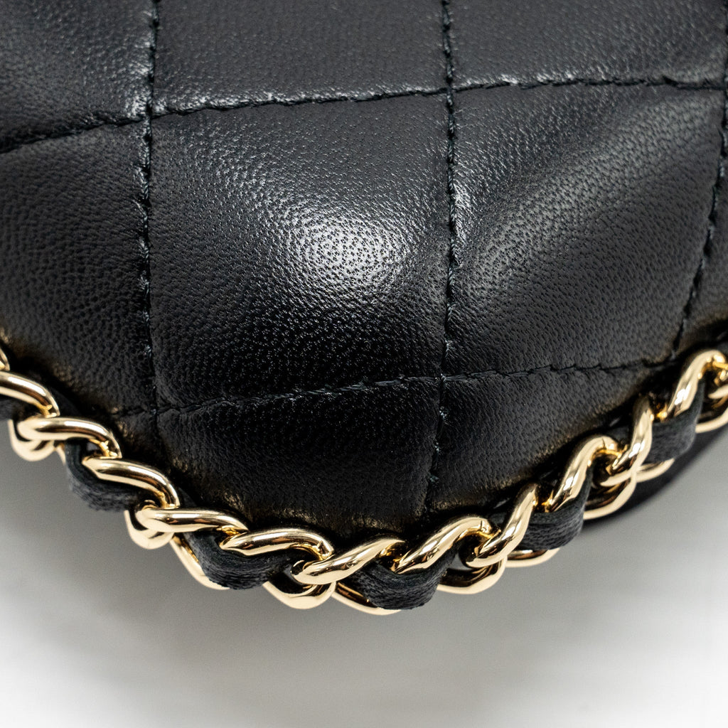 chanel-22a-phone-case-mini-wallet-on-chain-lambskin-black-lghw-microchip-copy