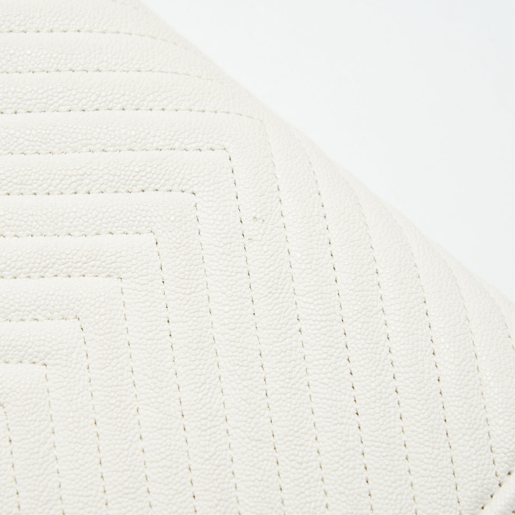 chanel-chevron-caviar-wallet-on-chain-ivory-lghw