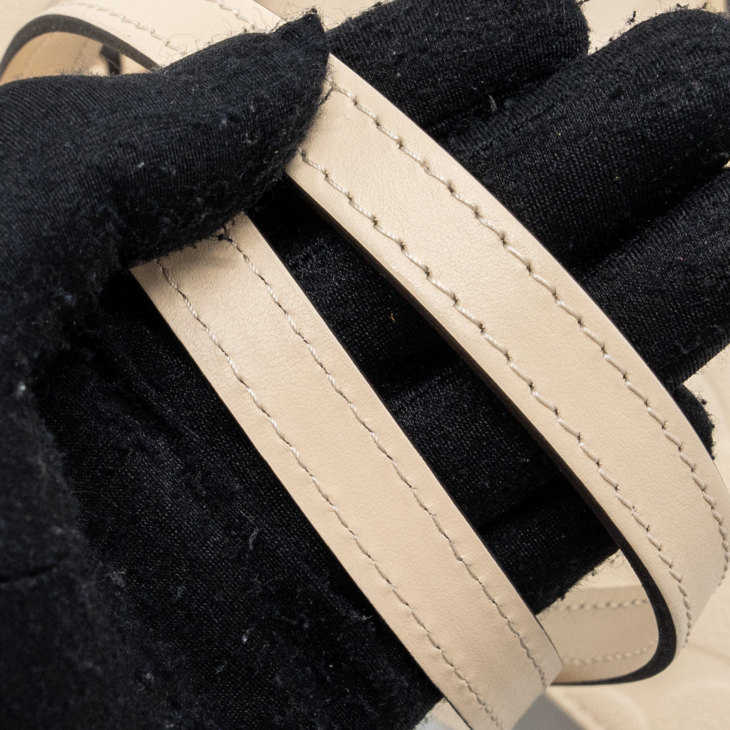 louis-vuitton-onthego-mm-empreinte-leather-white-ghw-new-version