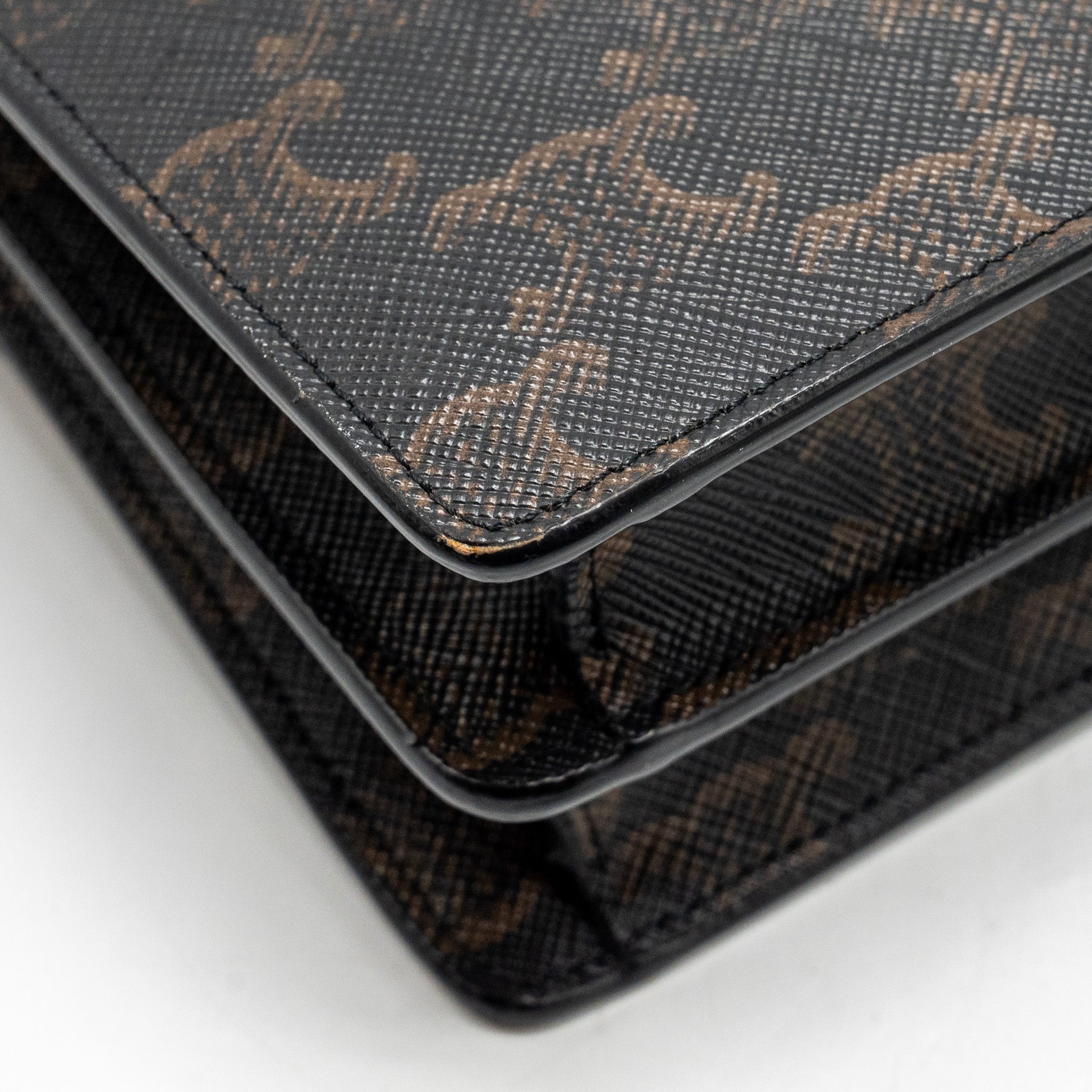 celine-wallet-on-strap-triomphe-canvas-smooth-lambskin-tan-ghw-5
