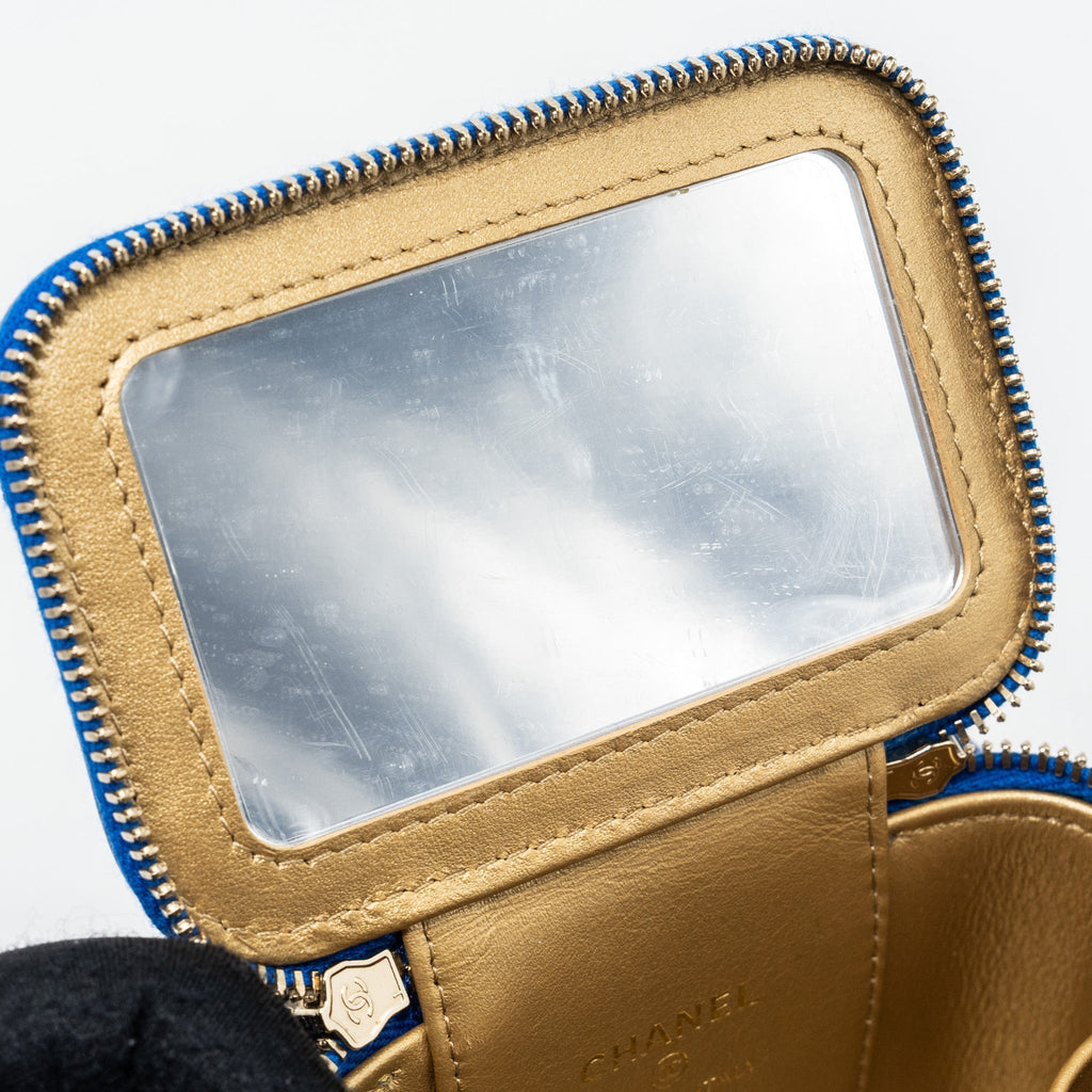 chanel-pearl-crush-mini-vanity-lambskin-blue-ghwmicrochip