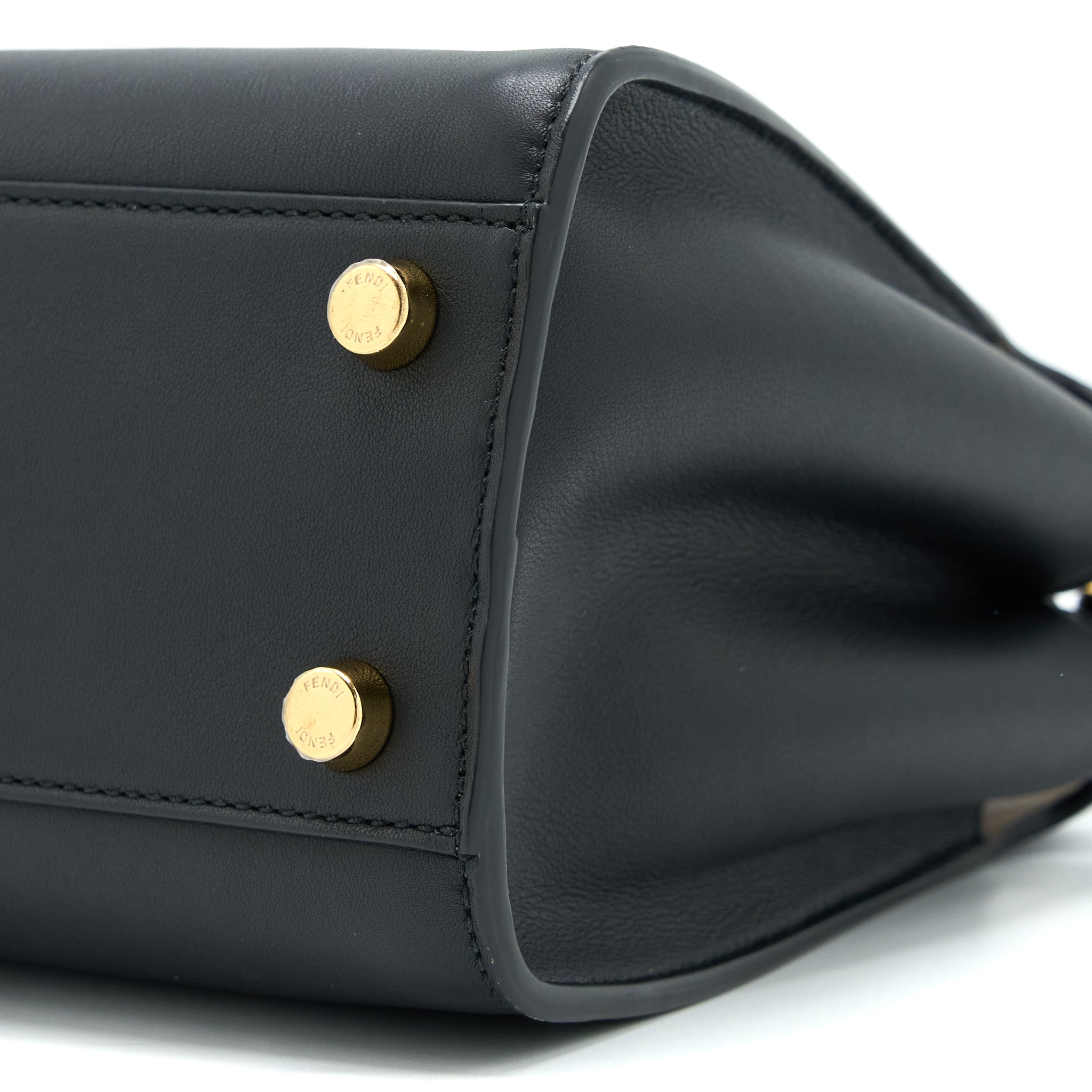 fendi-small-peekaboo-iconic-bag-calfskin-black-ghw