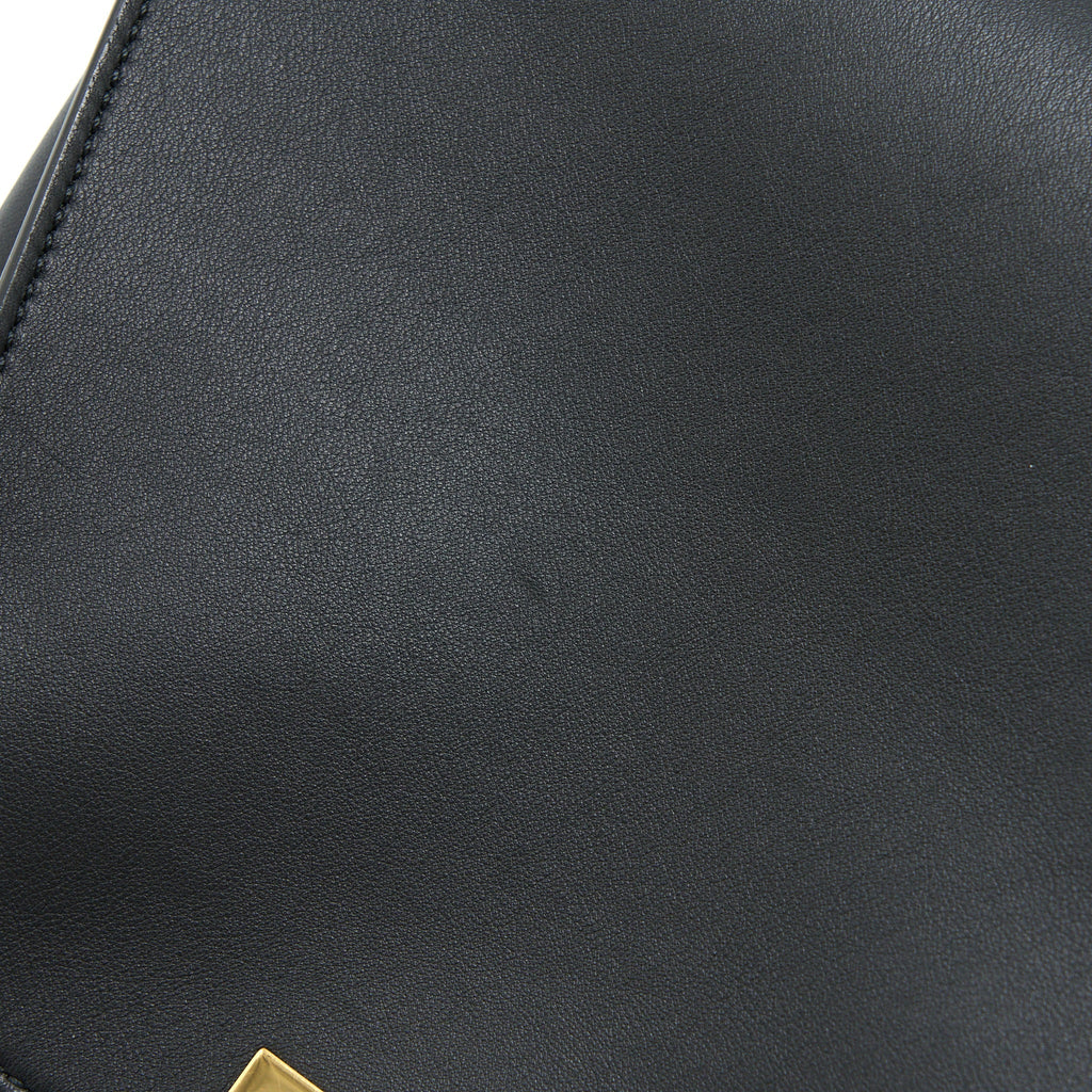 fendi-small-peekaboo-iconic-bag-calfskin-black-ghw
