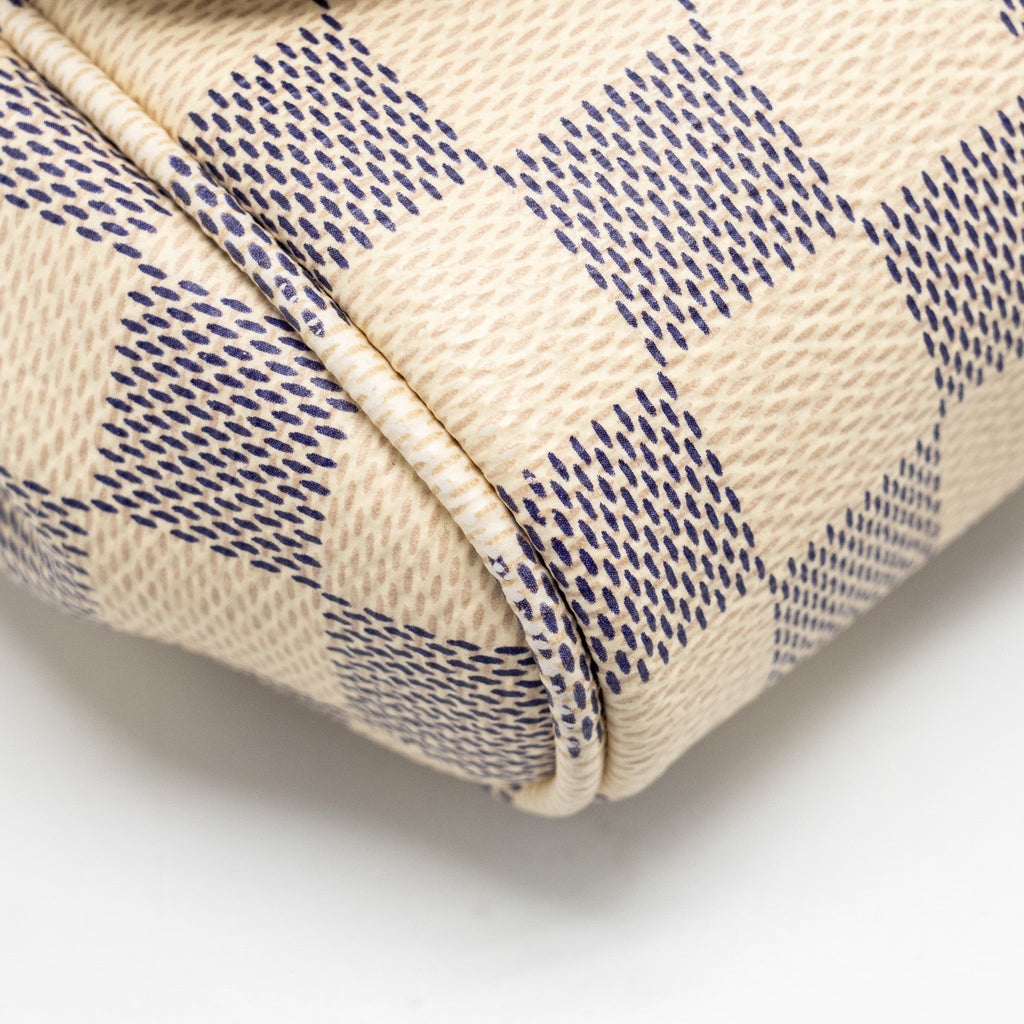 louis-vuitton-favorite-mm-damier-azur-canvas-ghw