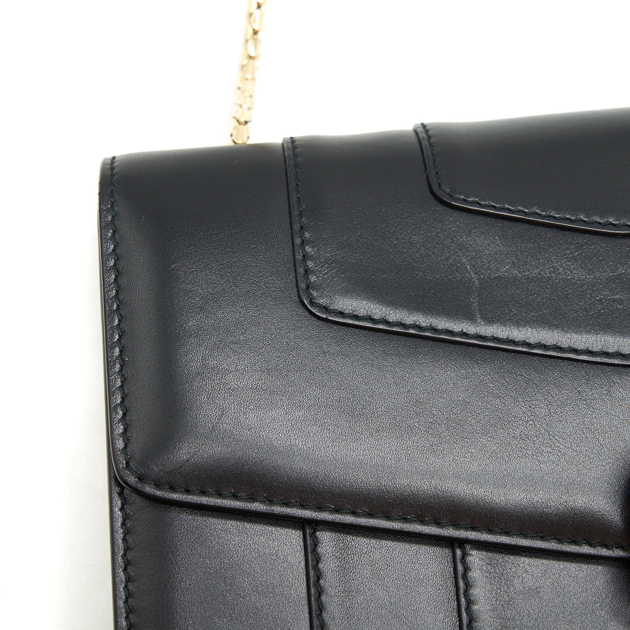 bvlgari-serpenti-forever-flap-bag-large-black-ghw