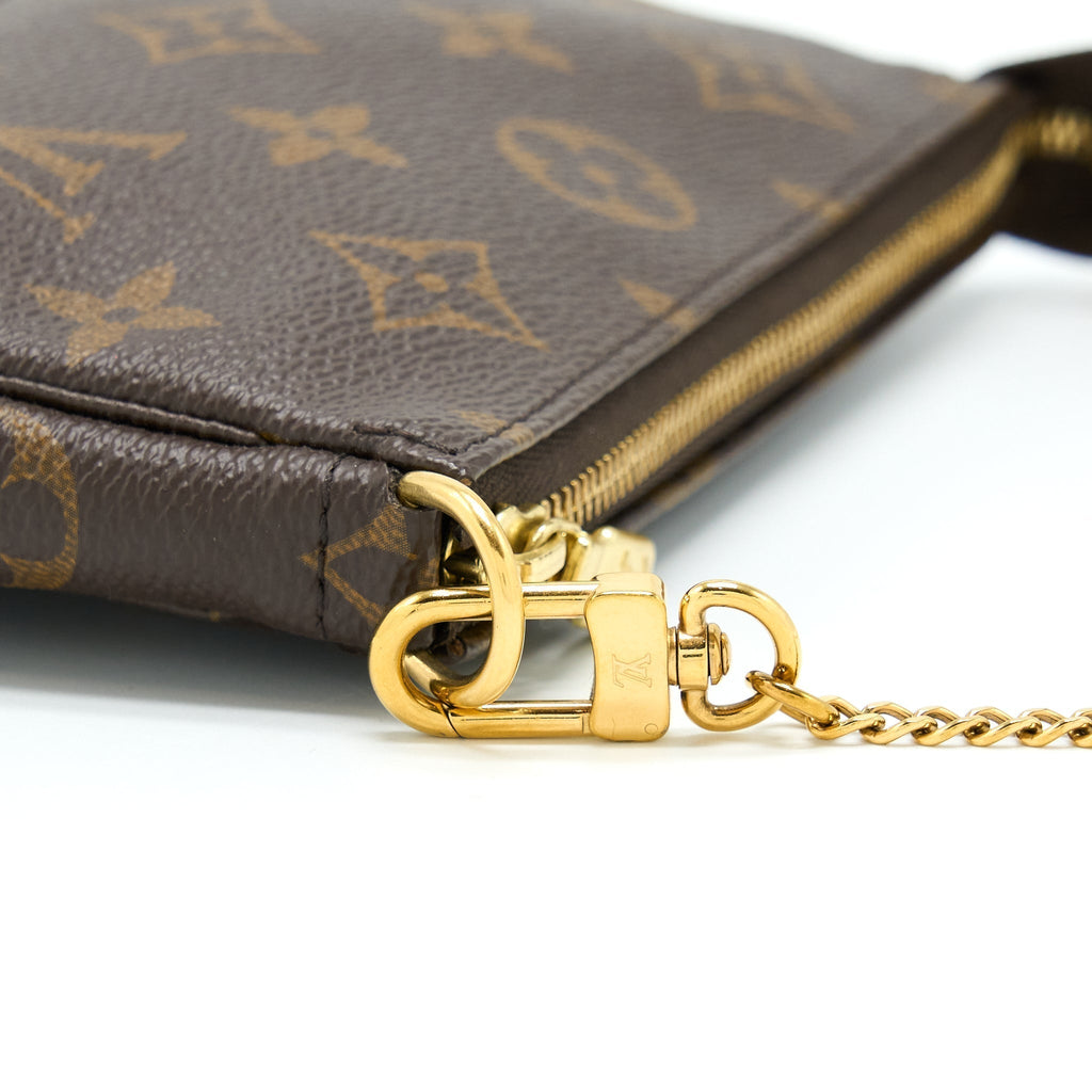 louis-vuitton-mini-pochette-accessories-monogram-canvas-ghw-2