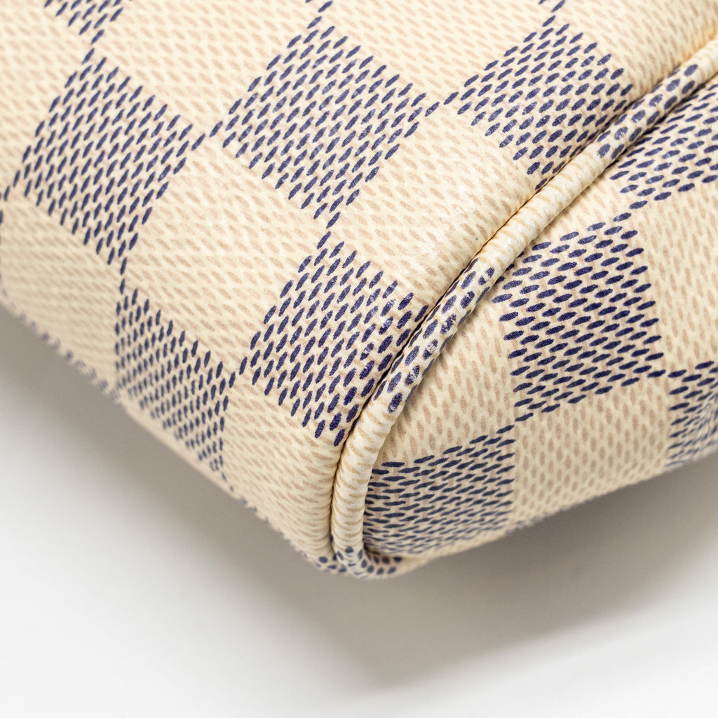louis-vuitton-favorite-mm-damier-azur-canvas-ghw