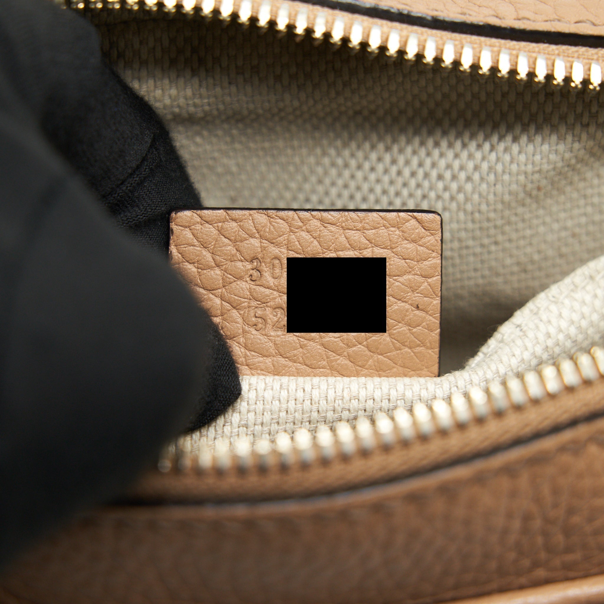 gucci-soho-camera-bag-beige-1