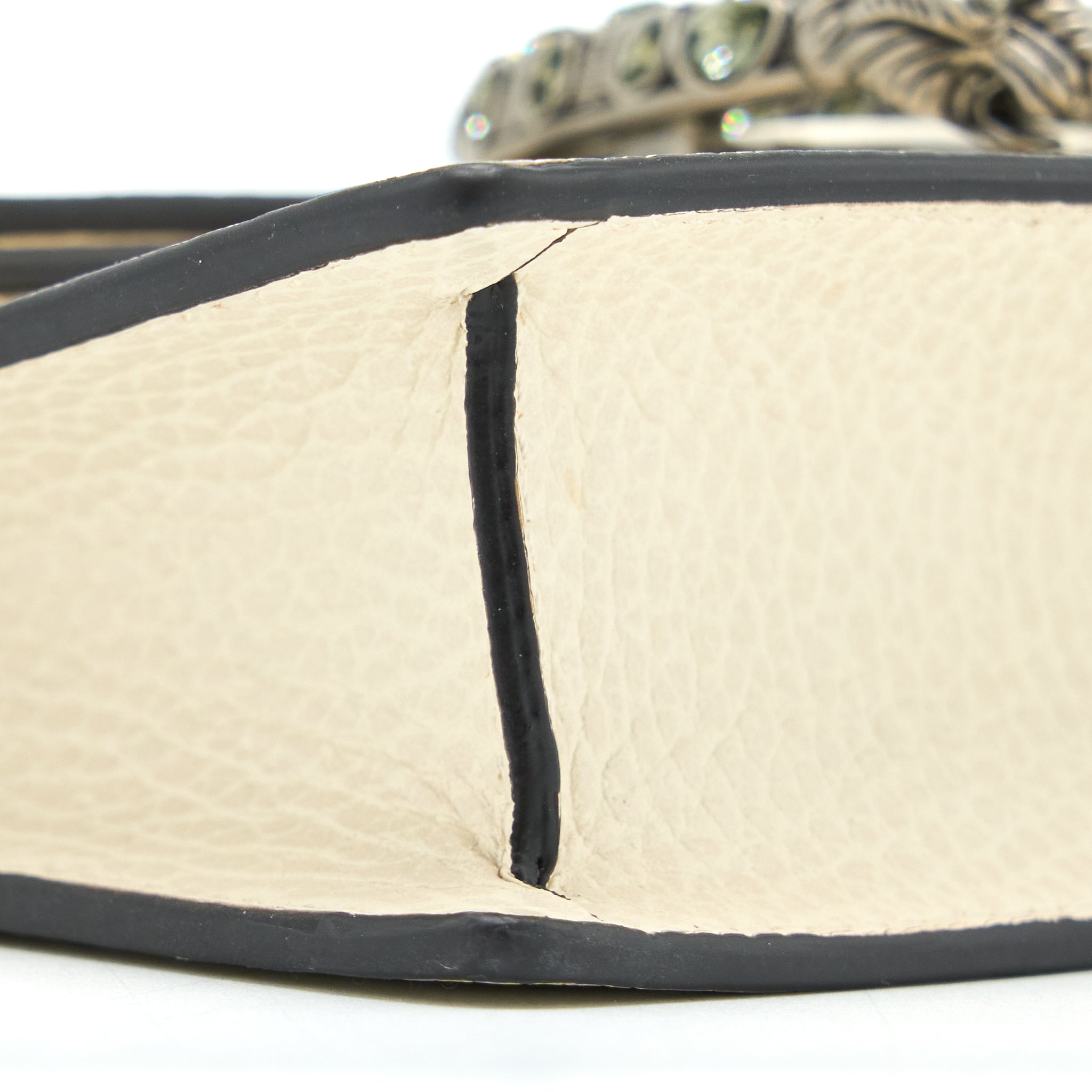 gucci-super-mini-dionysus-calfskin-white-shw
