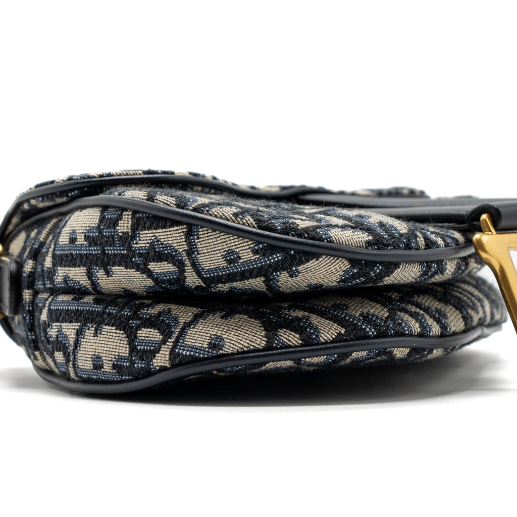 dior-mini-saddle-bag-blue-oblique-jacquard-ghw-1