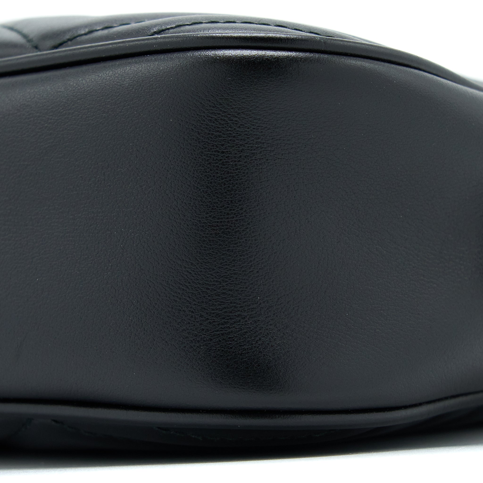 gucci-gg-marmont-camera-bag-black-ghw