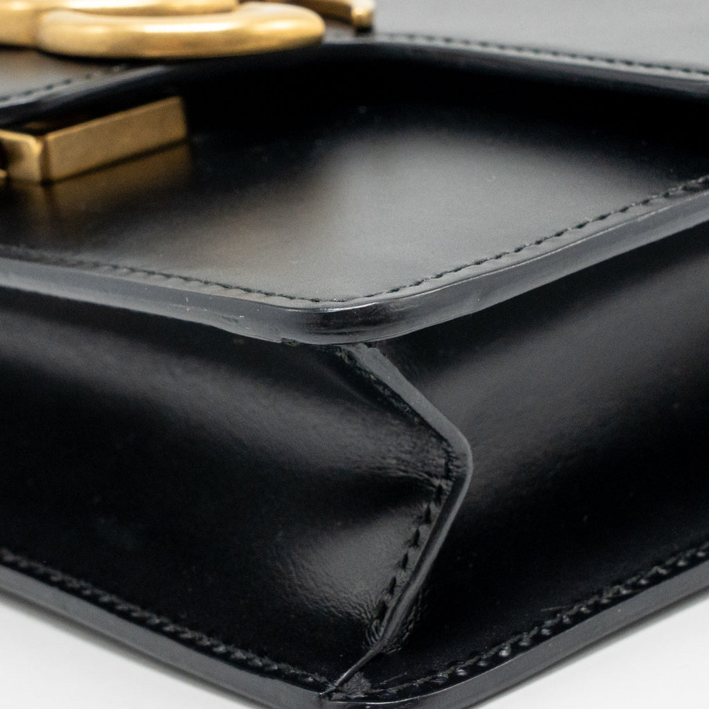 gucci-gg-marmont-square-purse-bag-calfskin-black-ghw