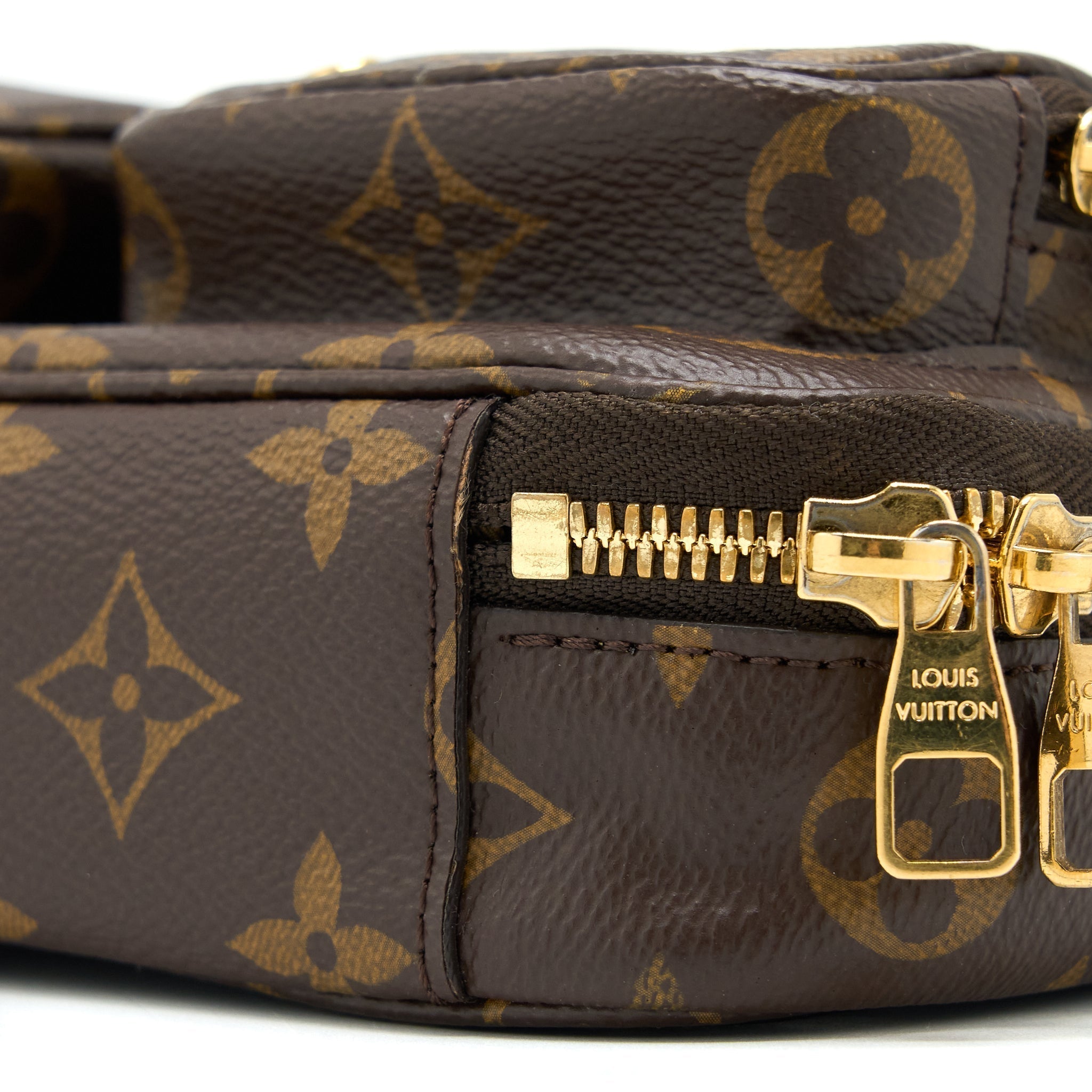 louis-vuitton-utility-crossbody-bag-monogram-canvas-ghw