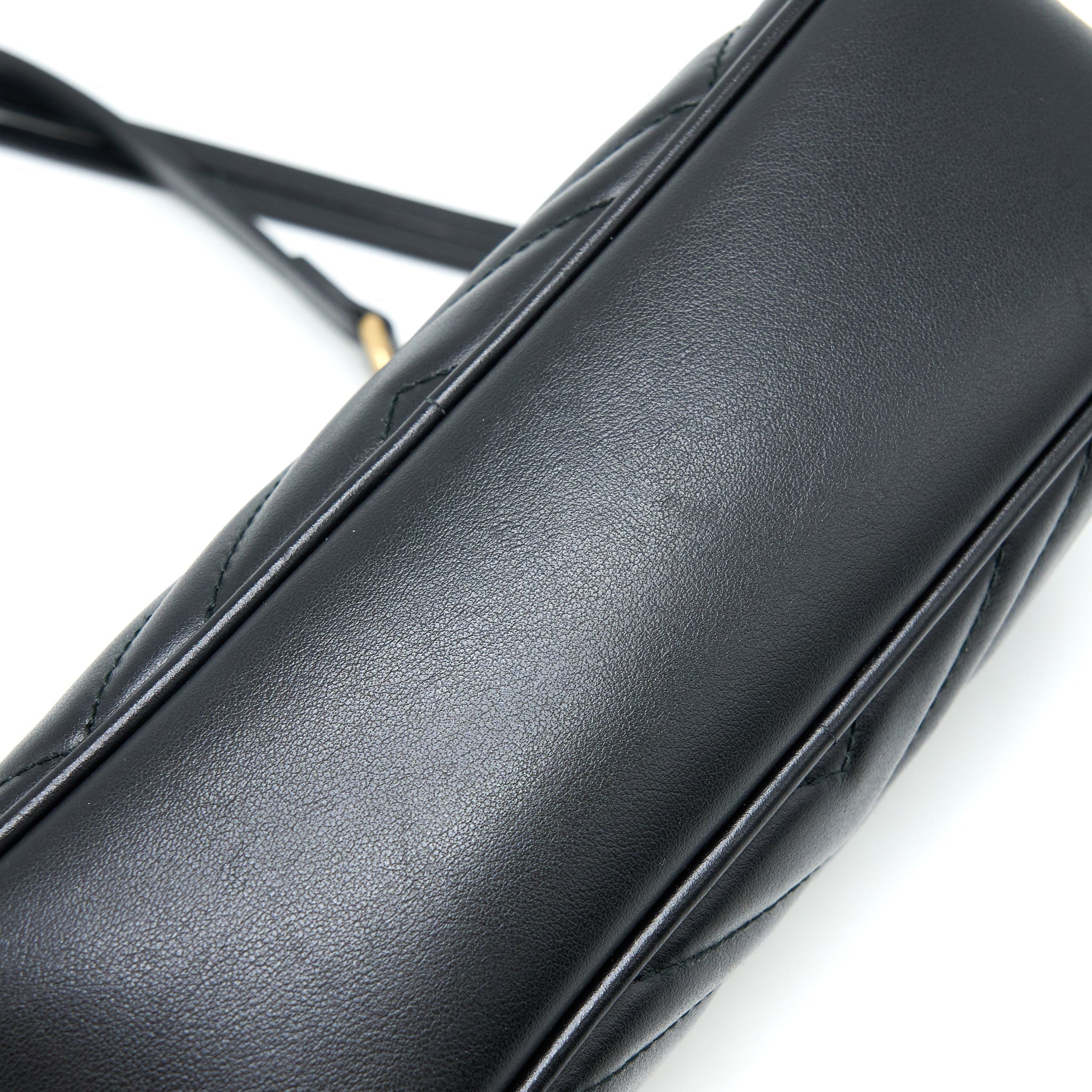 gucci-gg-marmont-camera-bag-black-ghw