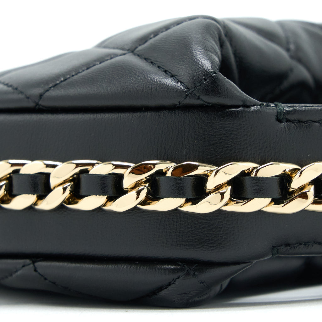 chanel-23c-round-clutch-lambskin-black-lghw-microchip