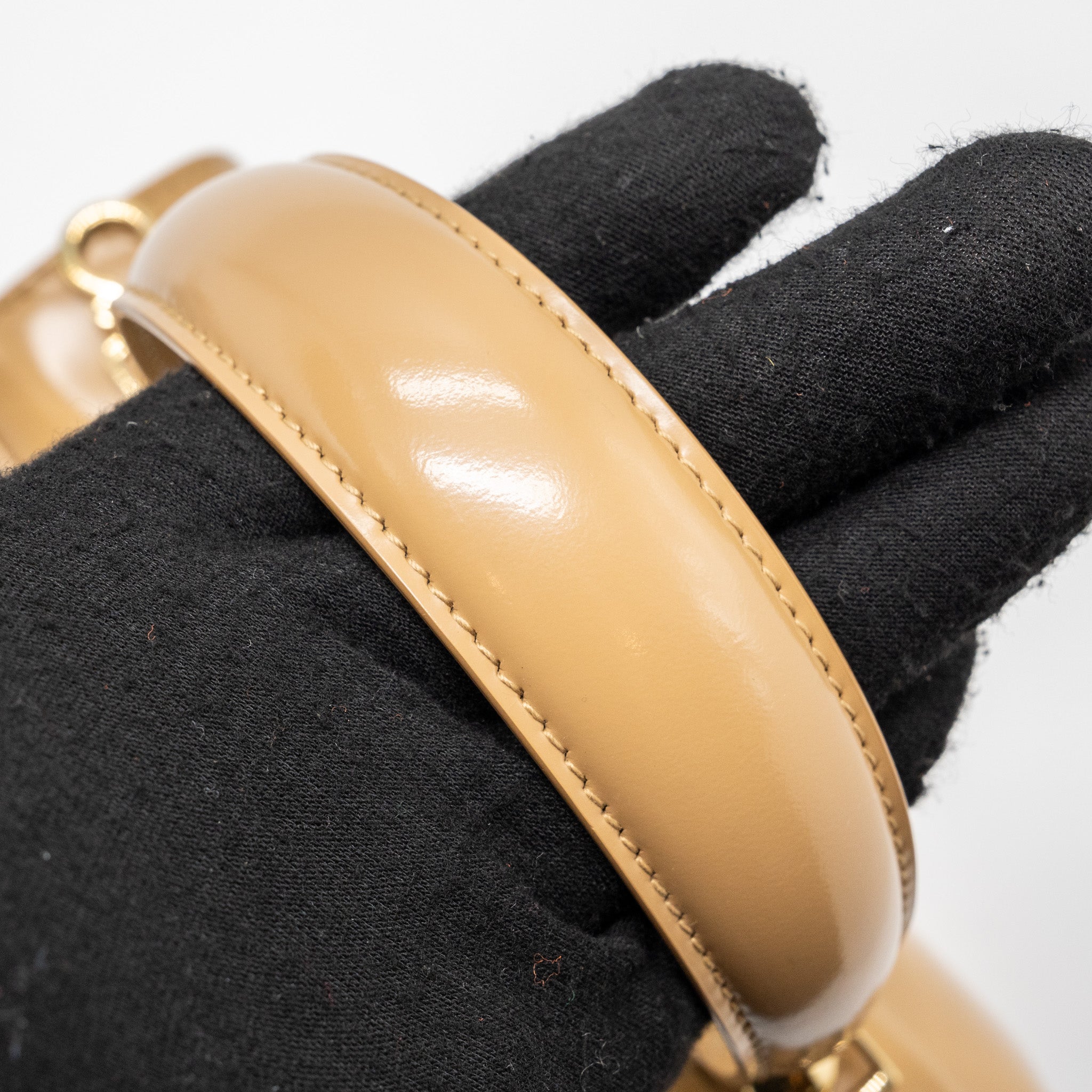 salvatore-ferragamo-iconic-top-handle-calfskin-beige-ghw