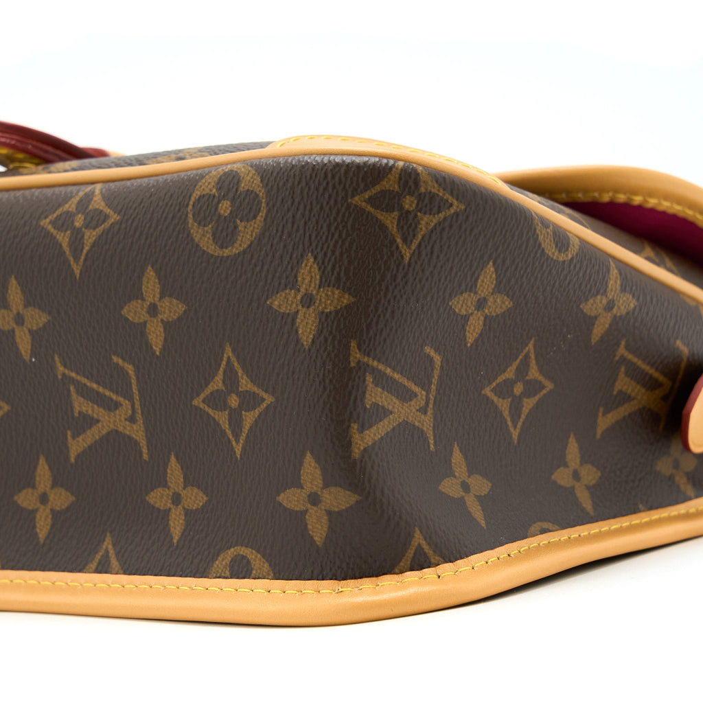 louis-vuitton-diane-monogram-canvas-fuchsia-ghw