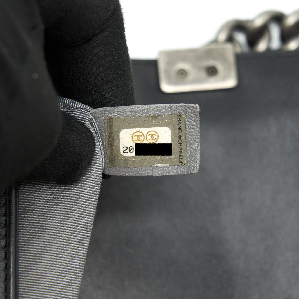 chanel-medium-boy-bag-calfskin-black-ruthenium-black-hardware
