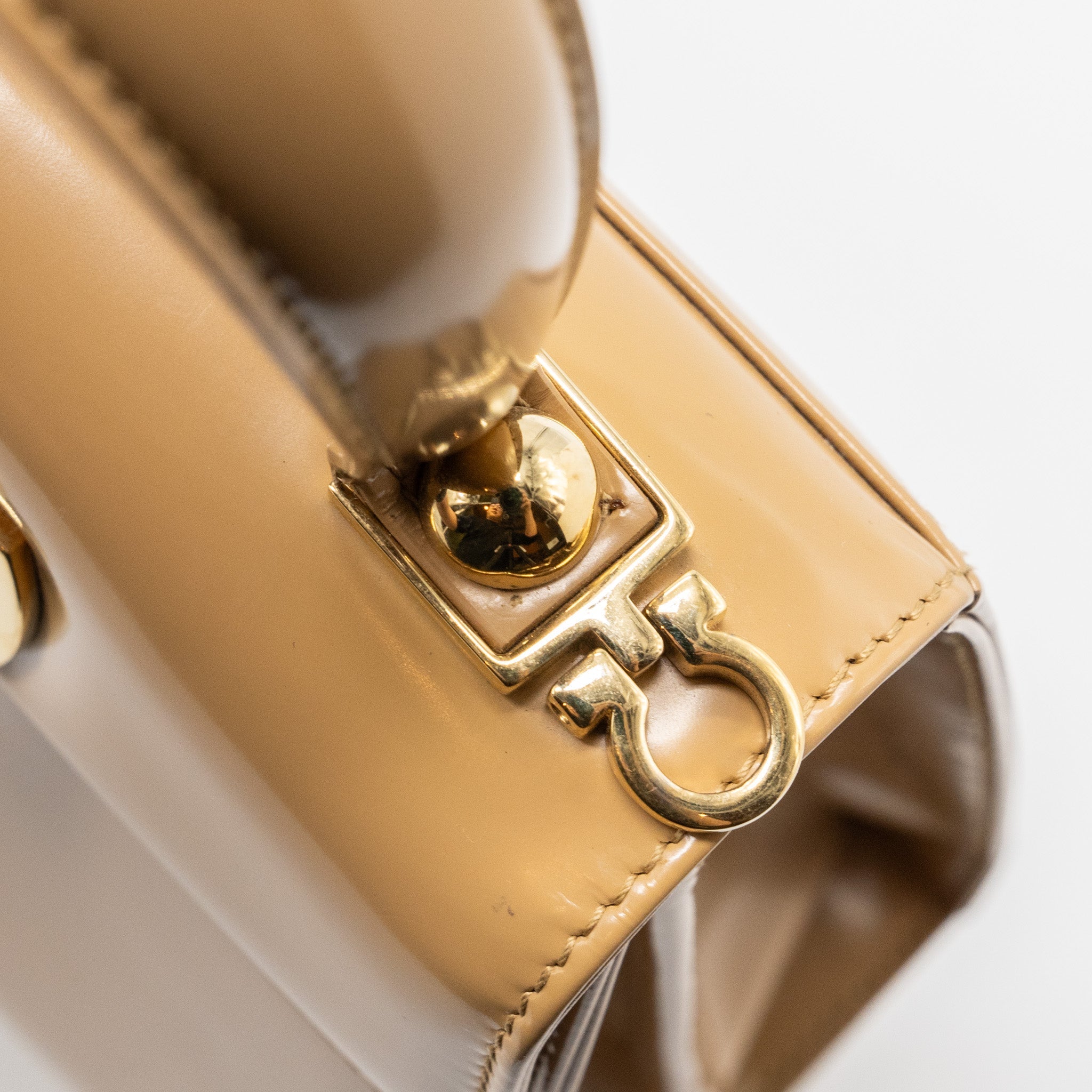 salvatore-ferragamo-iconic-top-handle-calfskin-beige-ghw