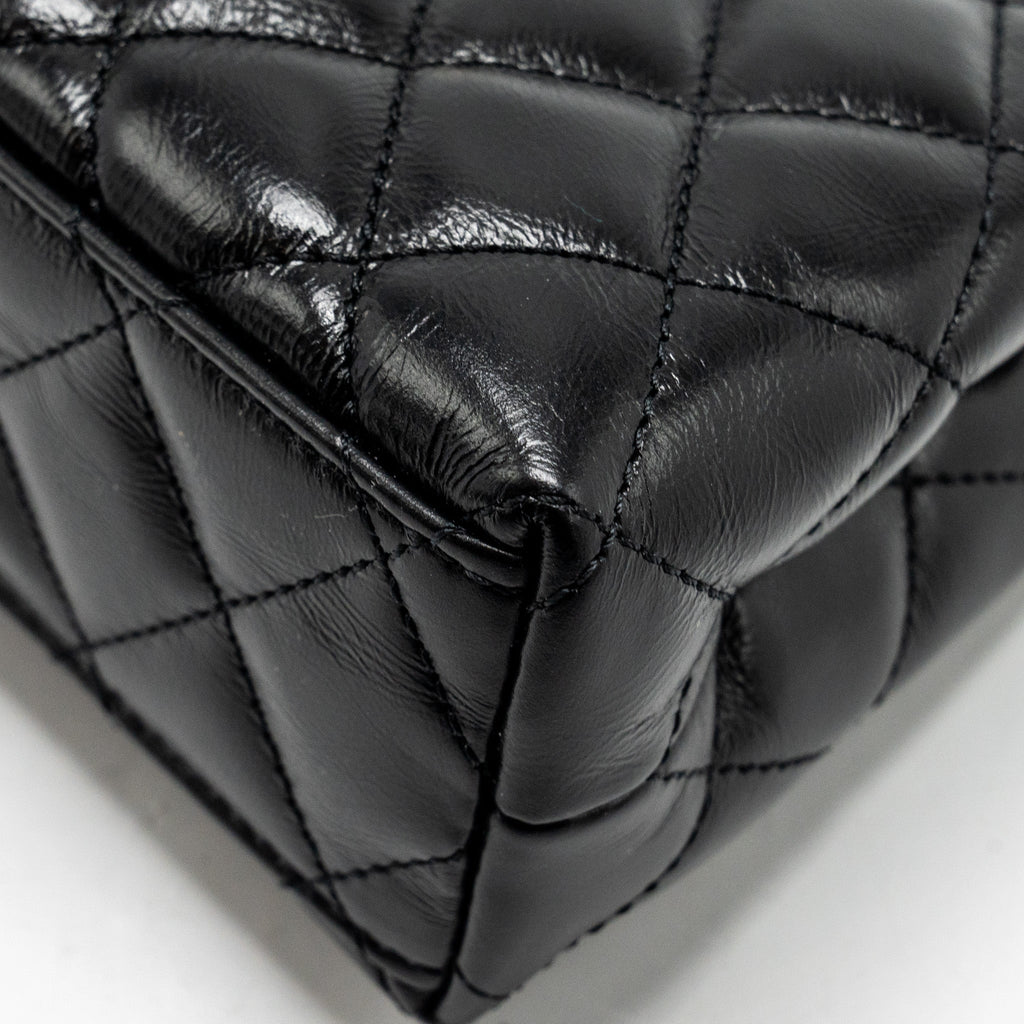 chanel-24a-mini-shopping-tote-mini-kelly-calfskin-black-ghwmicrochip