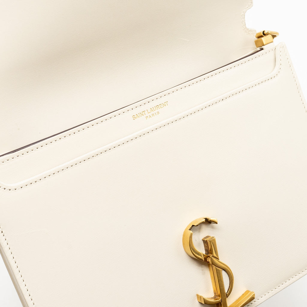 saint-laurent-ysl-cassandra-chain-wallet-calfskin-white-ghw