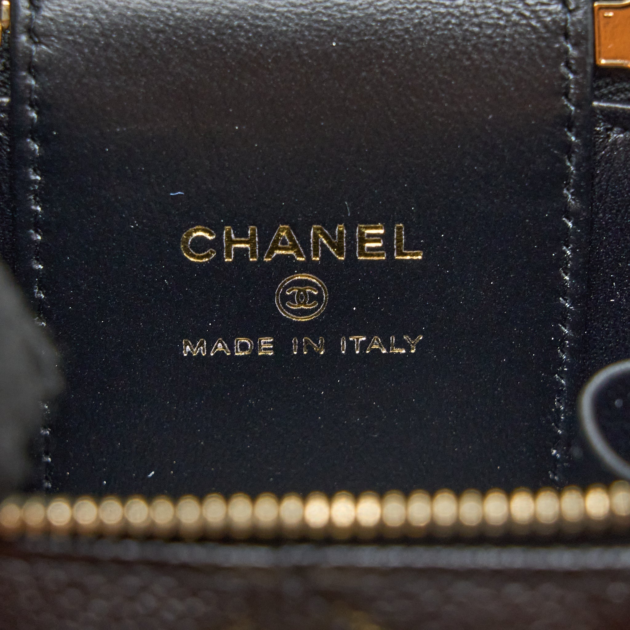 chanel-23p-coco-love-mini-vanity-case-caviar-black-ghw-microchip