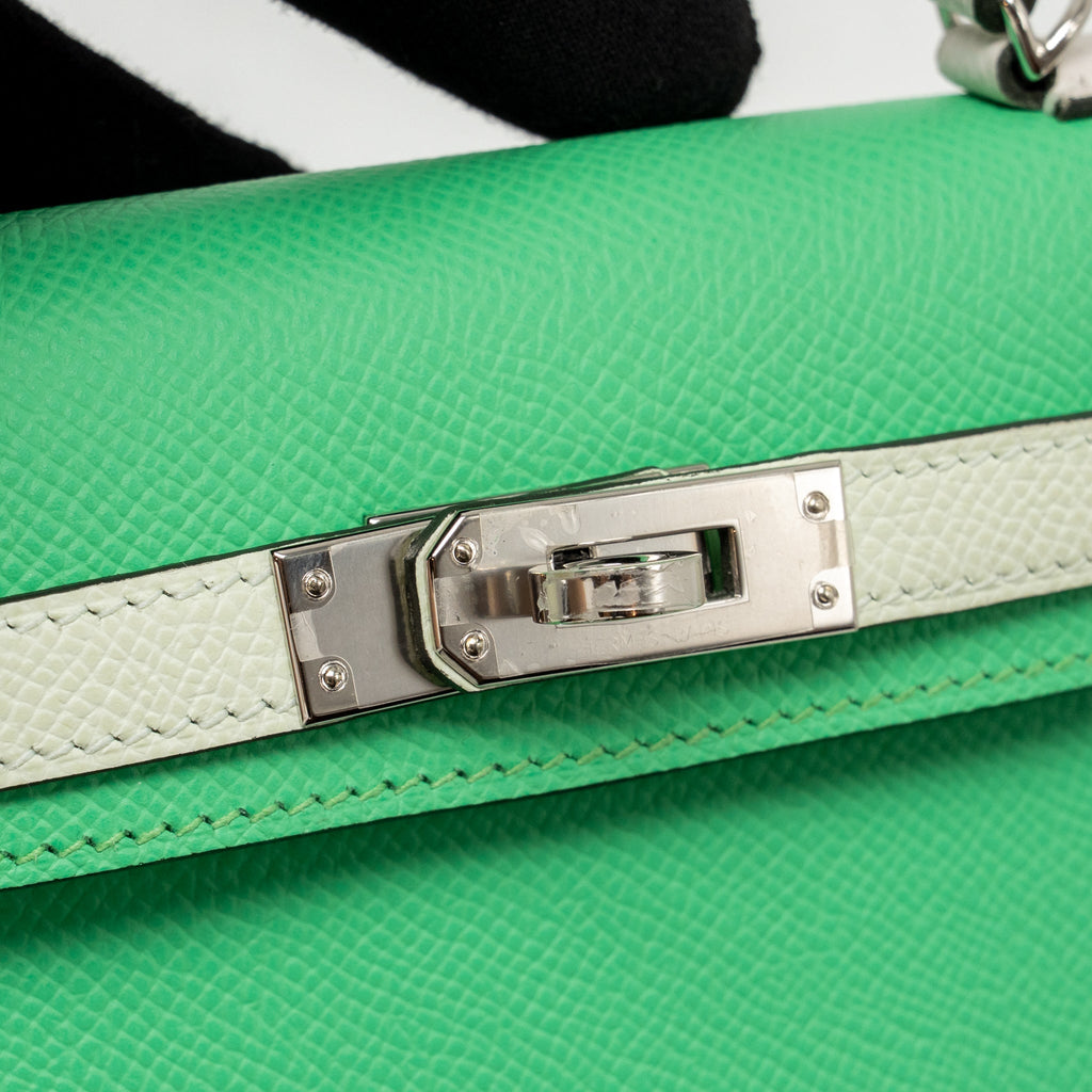 hermes-mini-kelly-ii-epsom-vert-comics-vert-fizz-gris-pale-shw-stamp-b