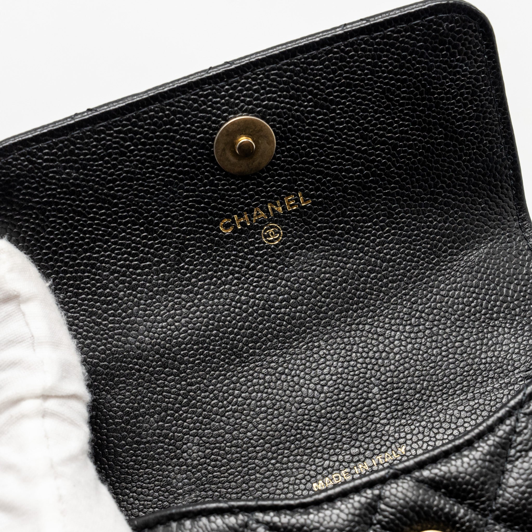 chanel-coco-love-mini-flap-wallet-with-chain-caviar-black-ghwmicrochip
