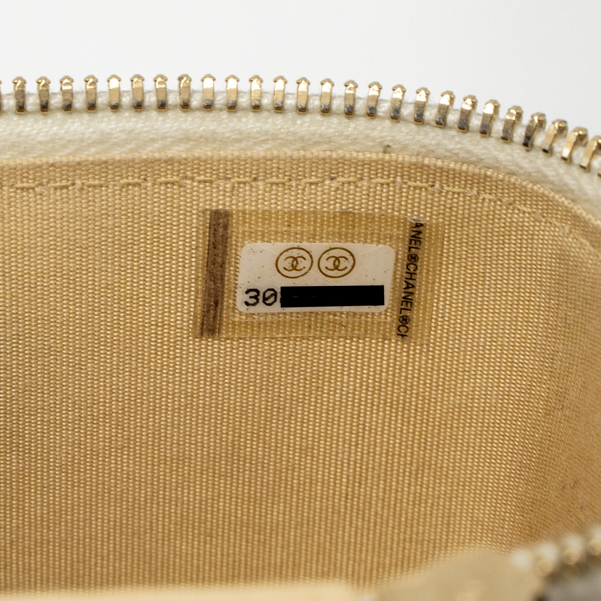 chanel-pearl-crush-mini-vanity-lambskin-white-brushed-ghw