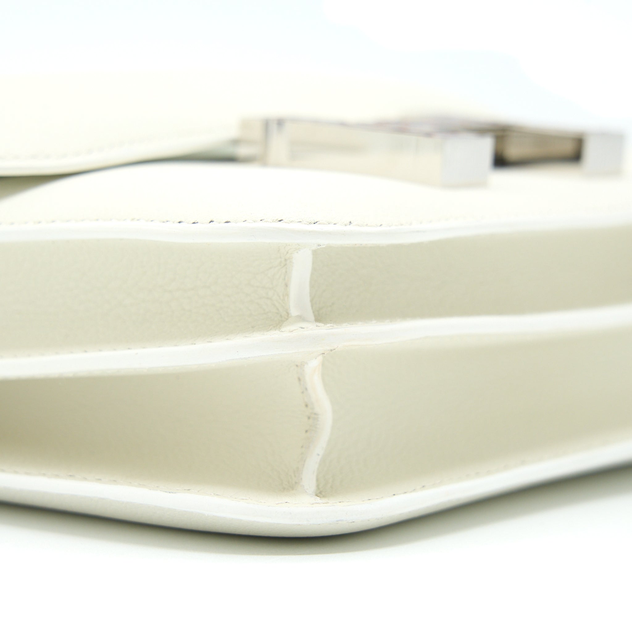 hermes-mini-constance-evercolor-blanc-alligator-buckle-terre-stamp-u
