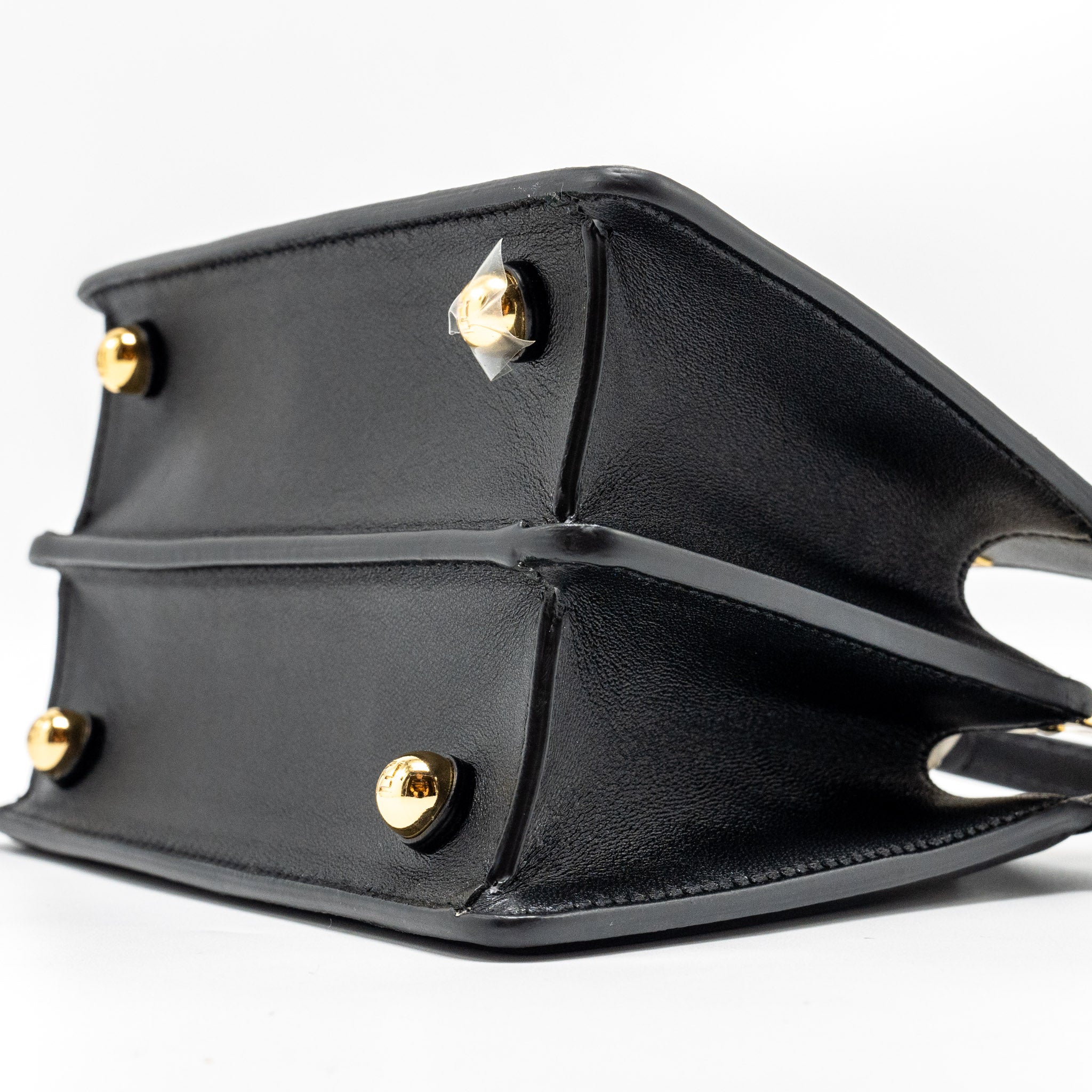 fendi-peekaboo-iseeu-petit-lambskin-black-ghw